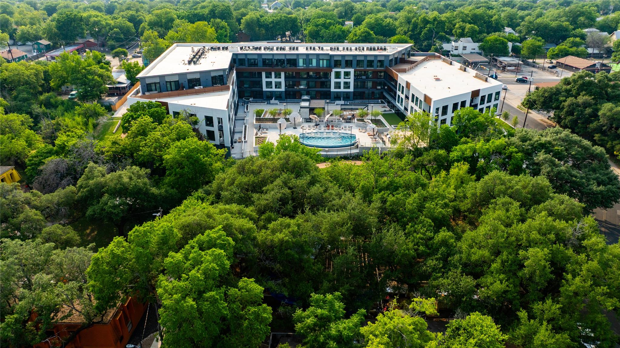 2209 S 1st St # 225, Austin, TX 78704