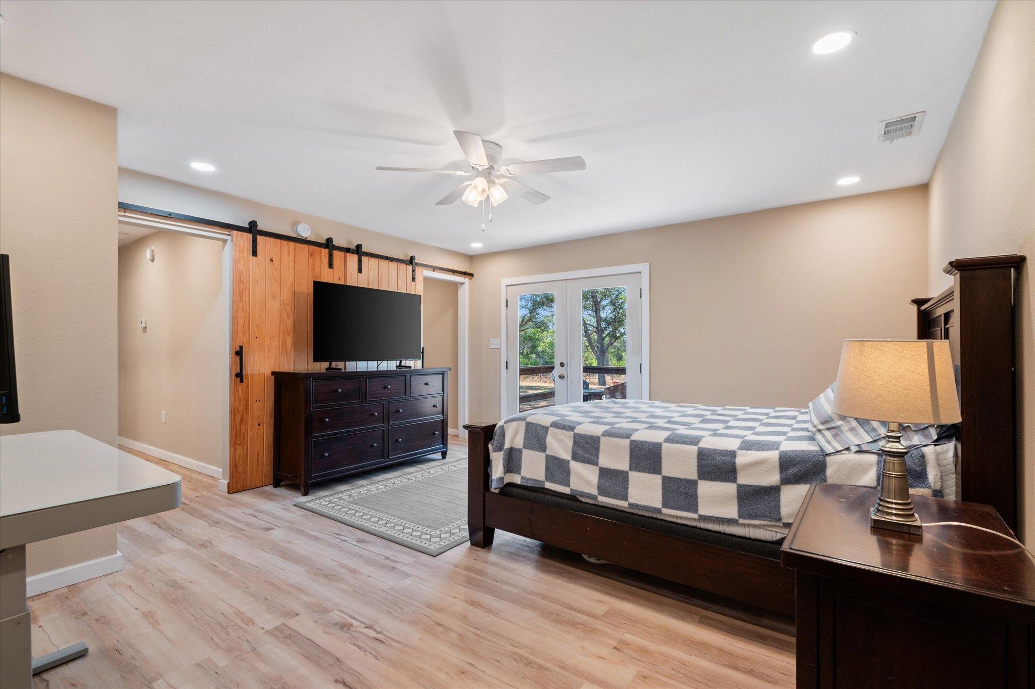 215 Go Away Rd, Blanco, TX 78606