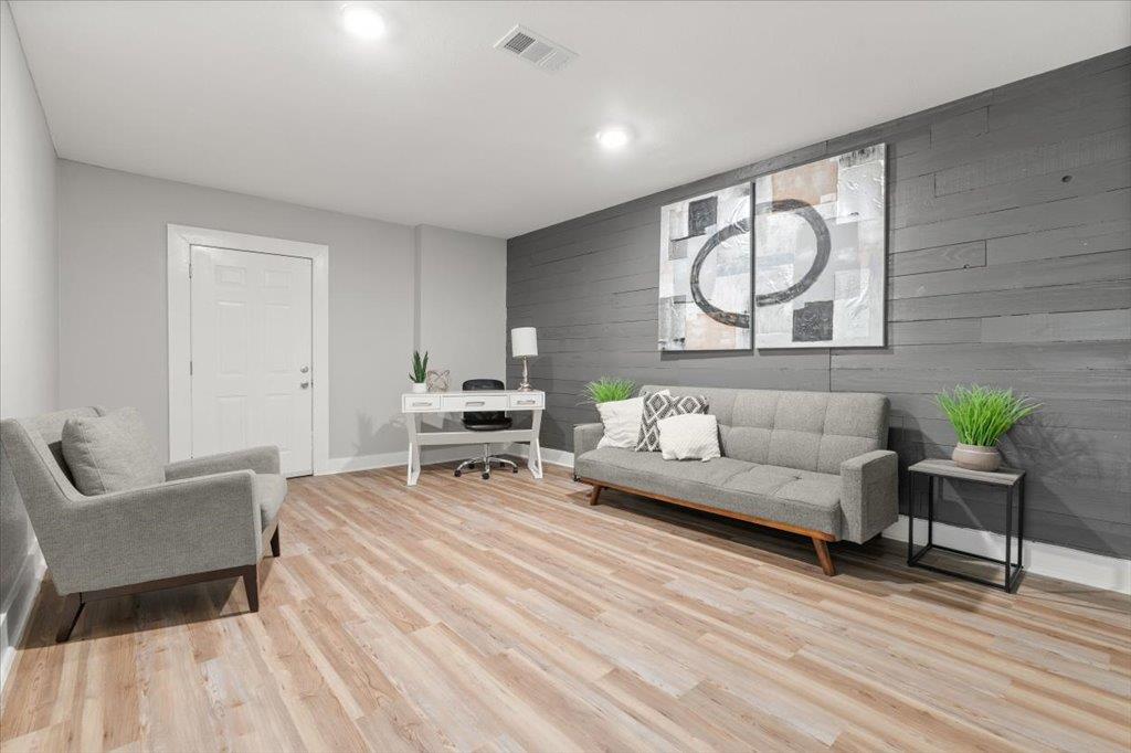 9707 Dallum Dr, Austin, TX 78753