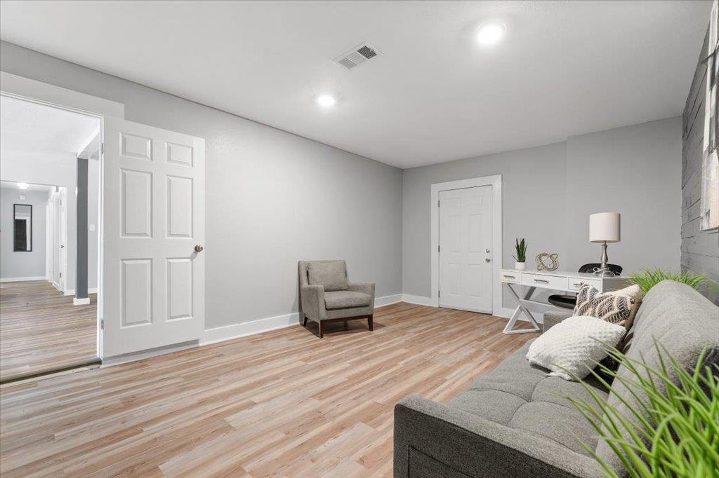 9707 Dallum Dr, Austin, TX 78753