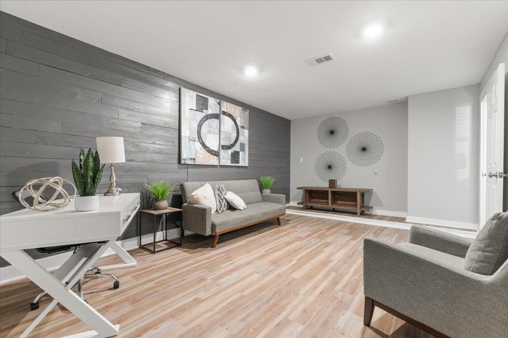 9707 Dallum Dr, Austin, TX 78753