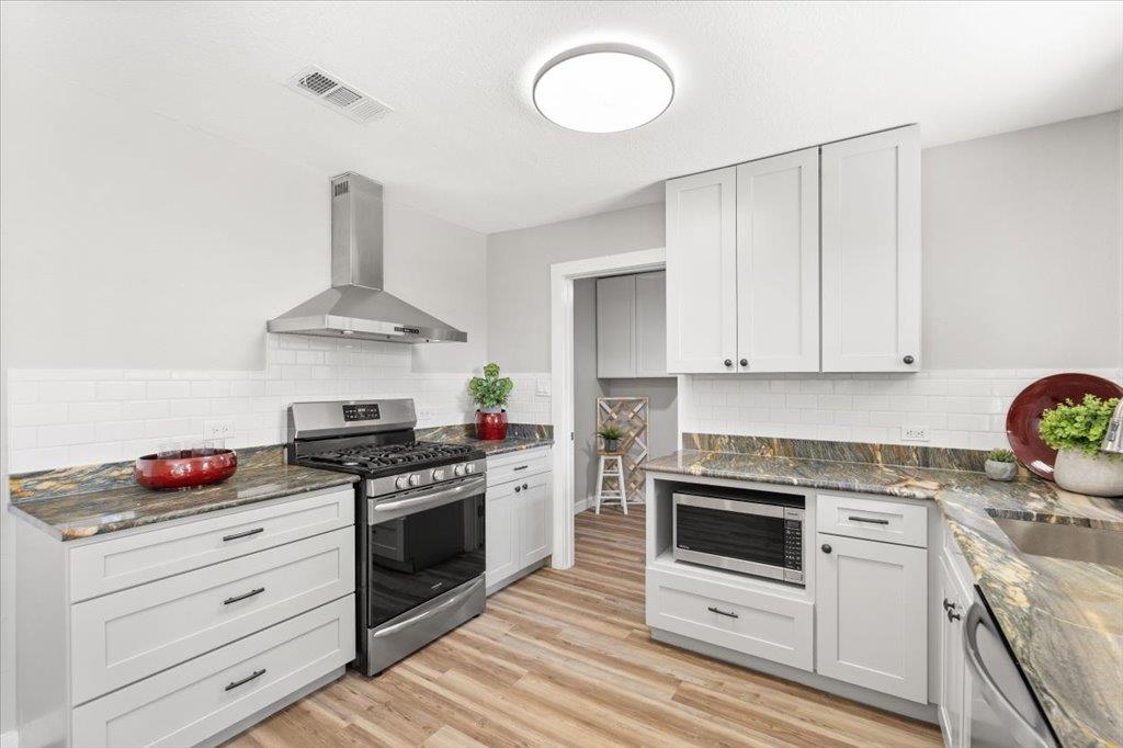 9707 Dallum Dr, Austin, TX 78753