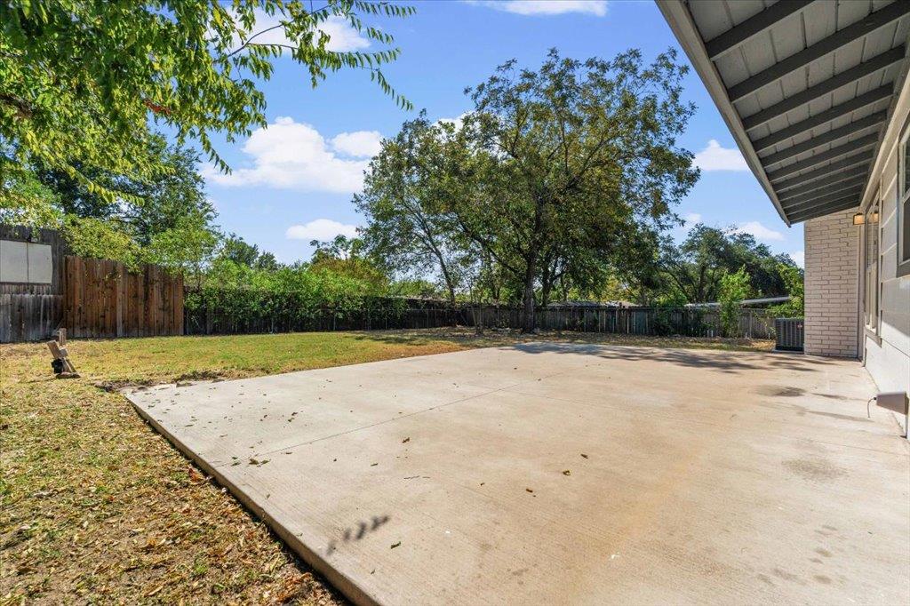 9707 Dallum Dr, Austin, TX 78753