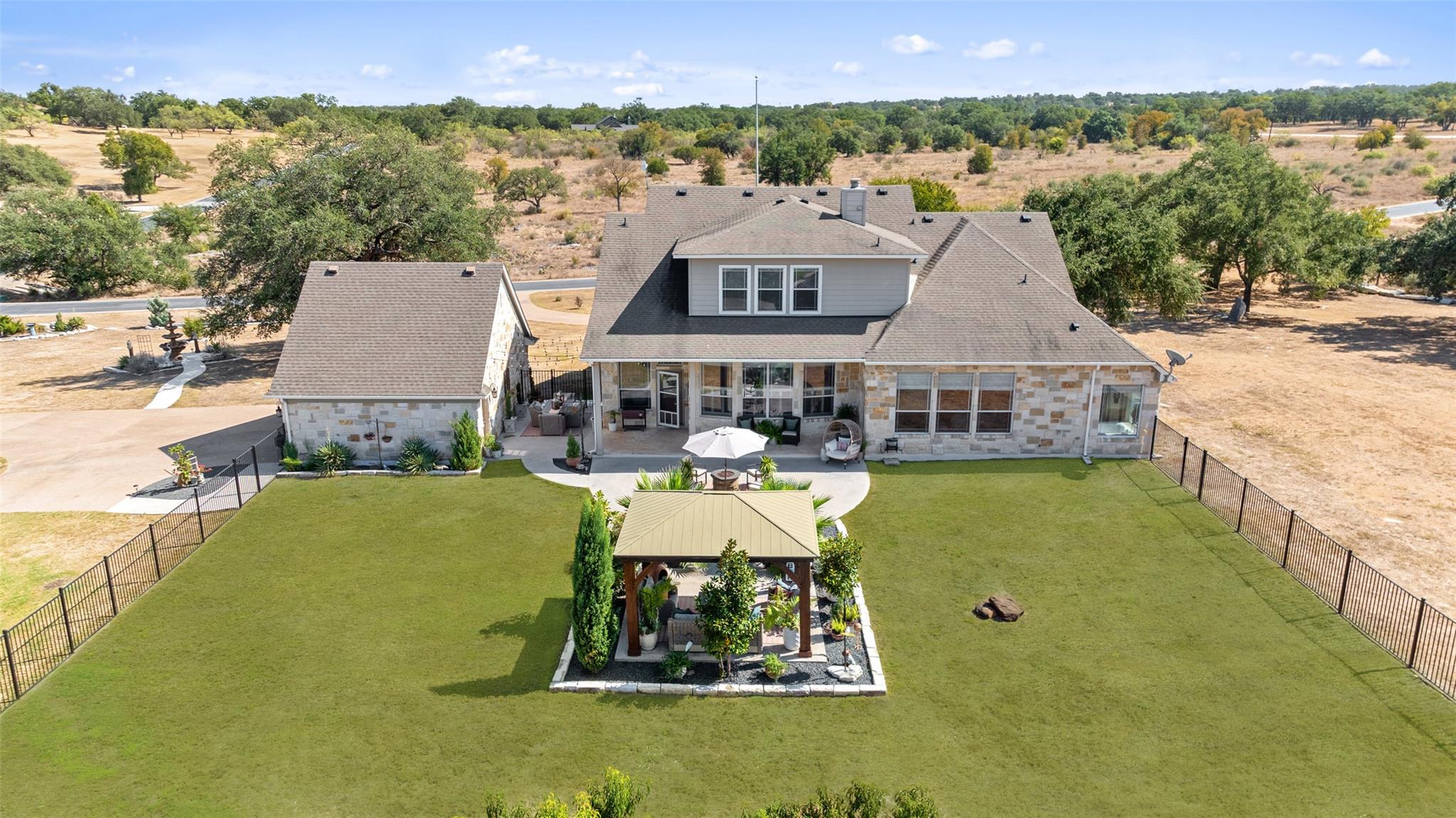 108 High Plains Trl, Spicewood, TX 78669