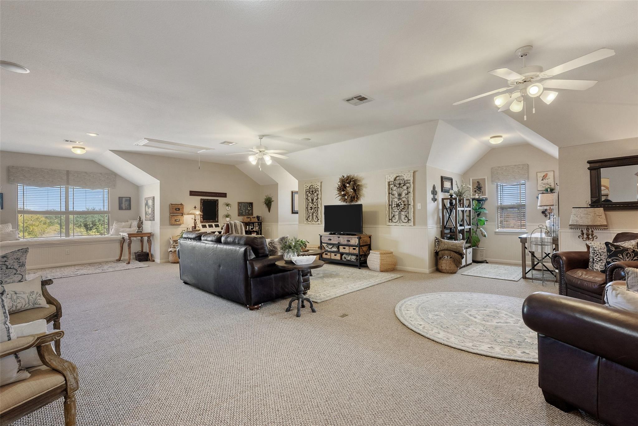 108 High Plains Trl, Spicewood, TX 78669