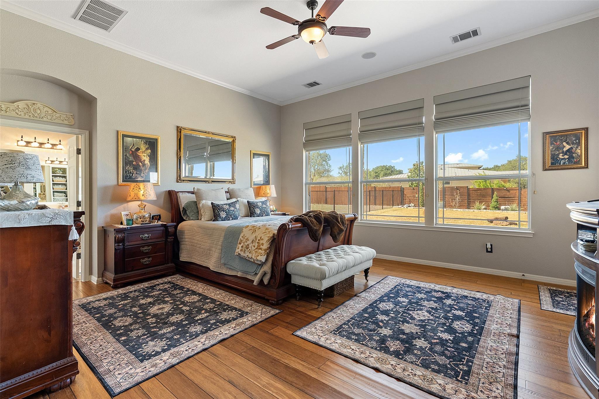 108 High Plains Trl, Spicewood, TX 78669