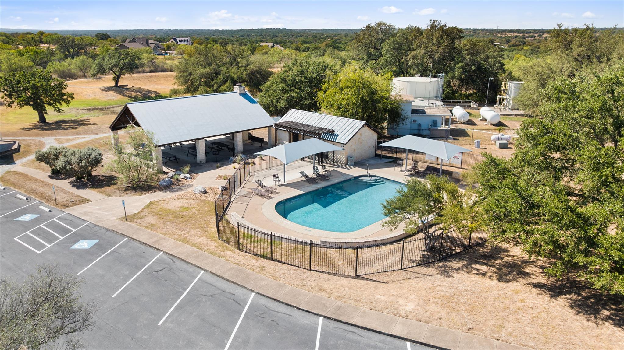 108 High Plains Trl, Spicewood, TX 78669