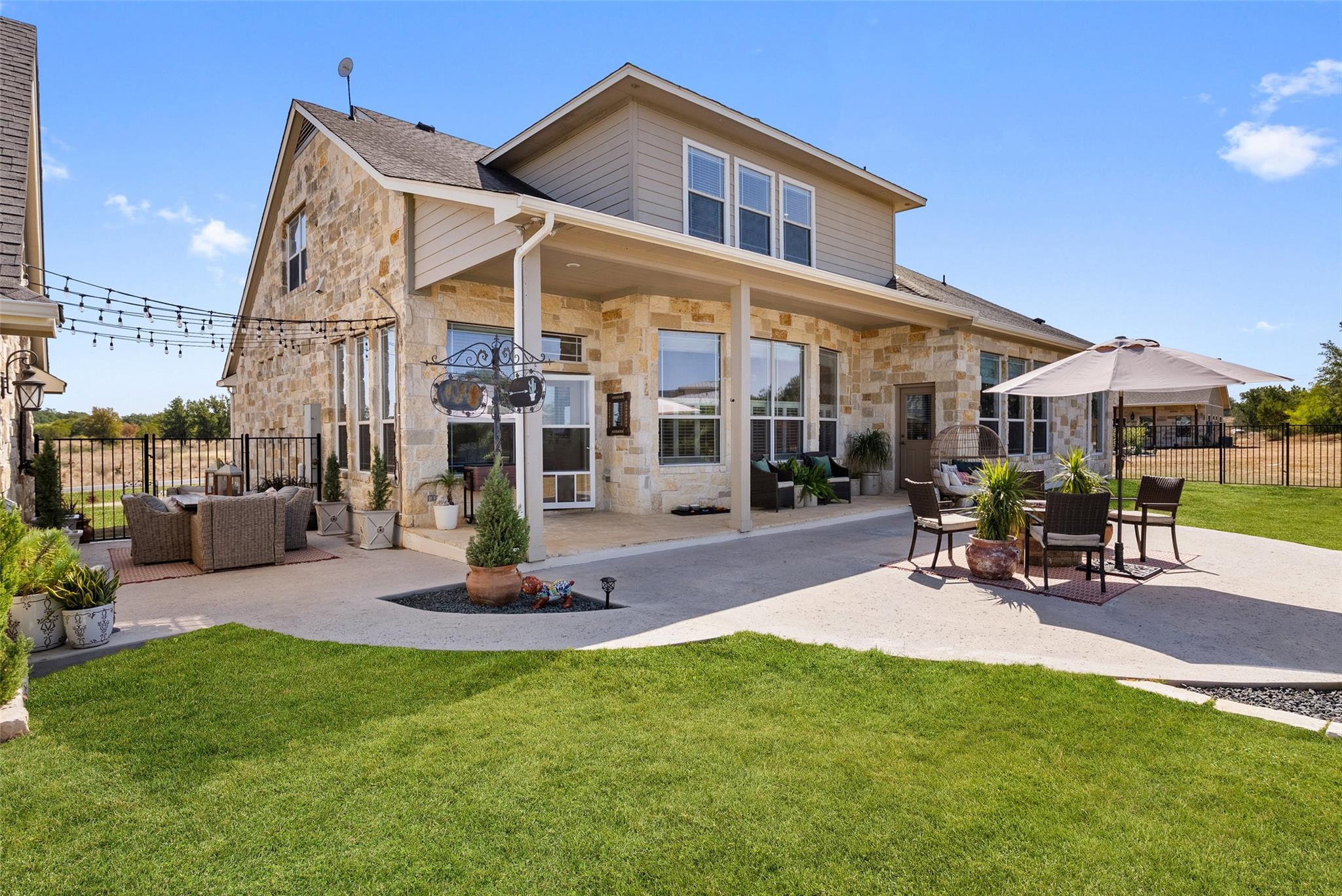 108 High Plains Trl, Spicewood, TX 78669