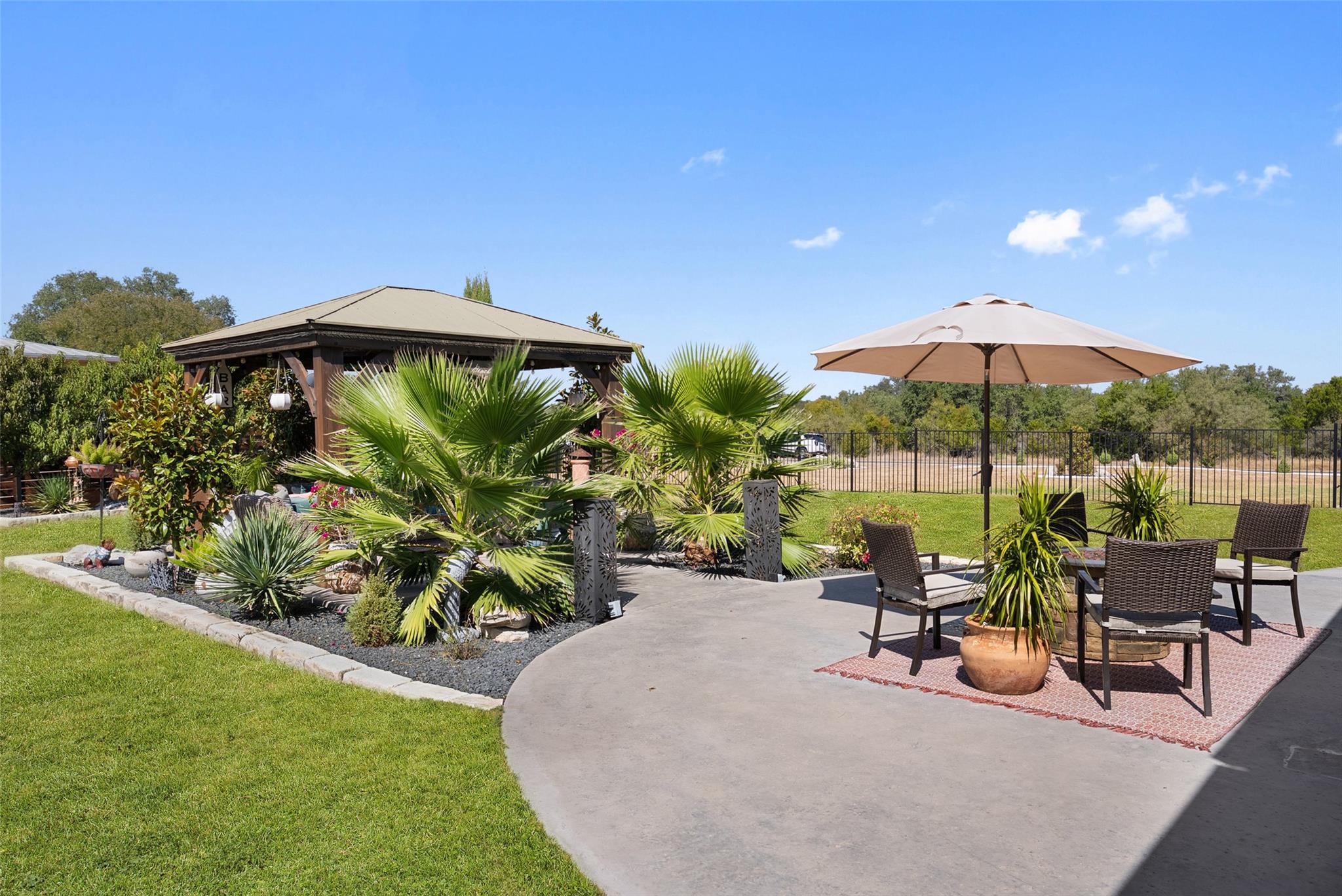 108 High Plains Trl, Spicewood, TX 78669