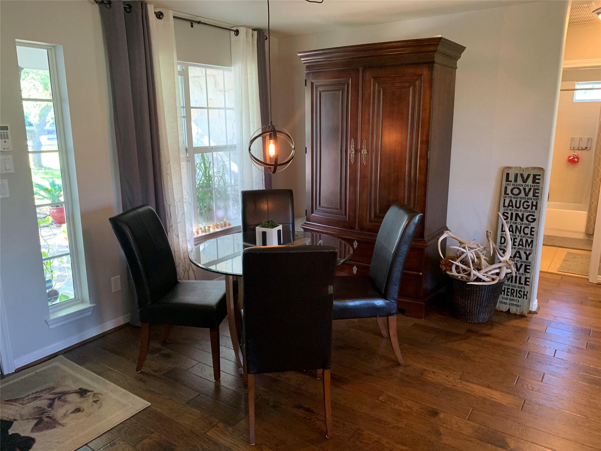 4204 BOB WIRE Rd, Spicewood, TX 78669