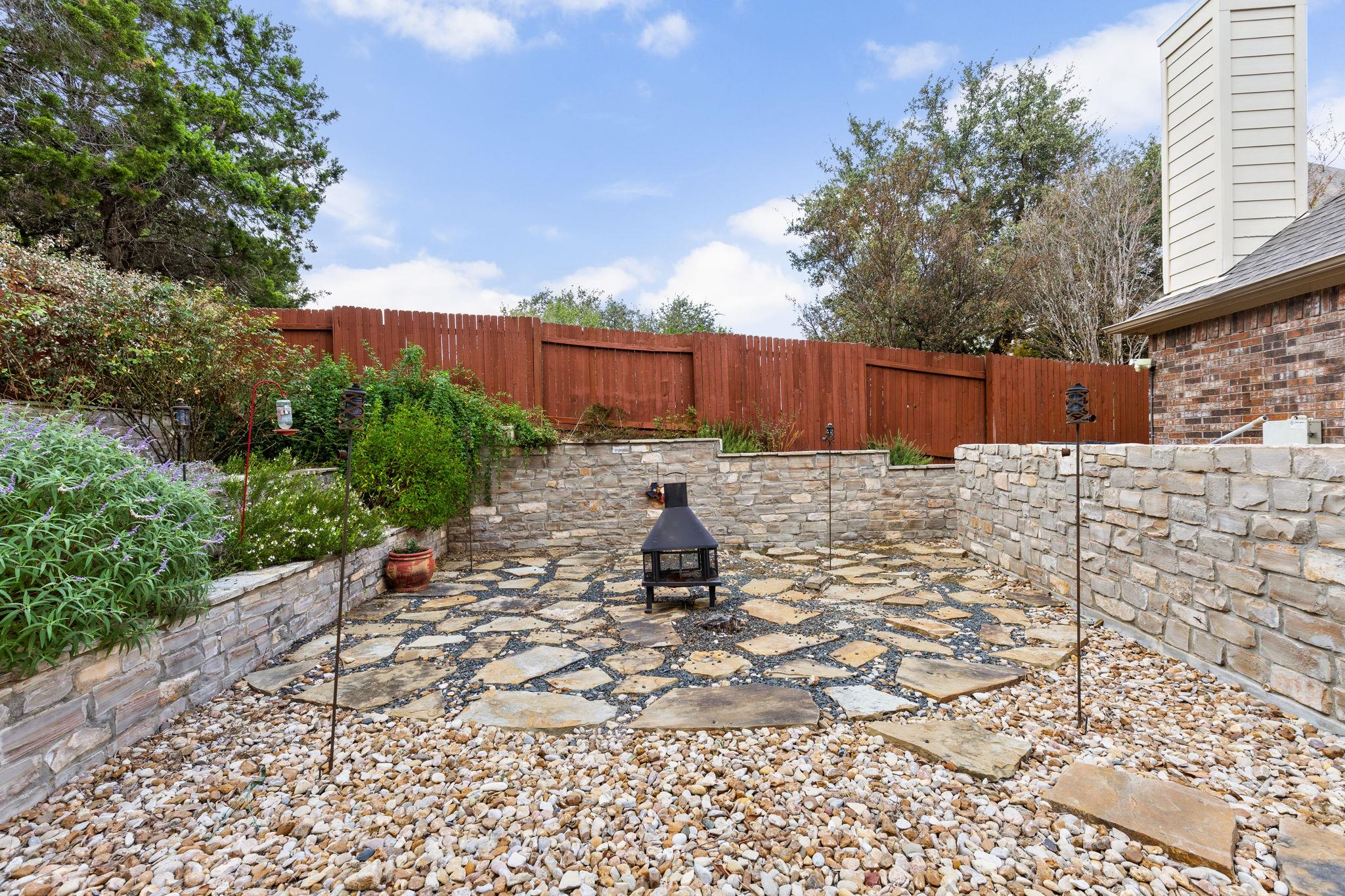 7109 Via Correto Dr, Austin, TX 78749