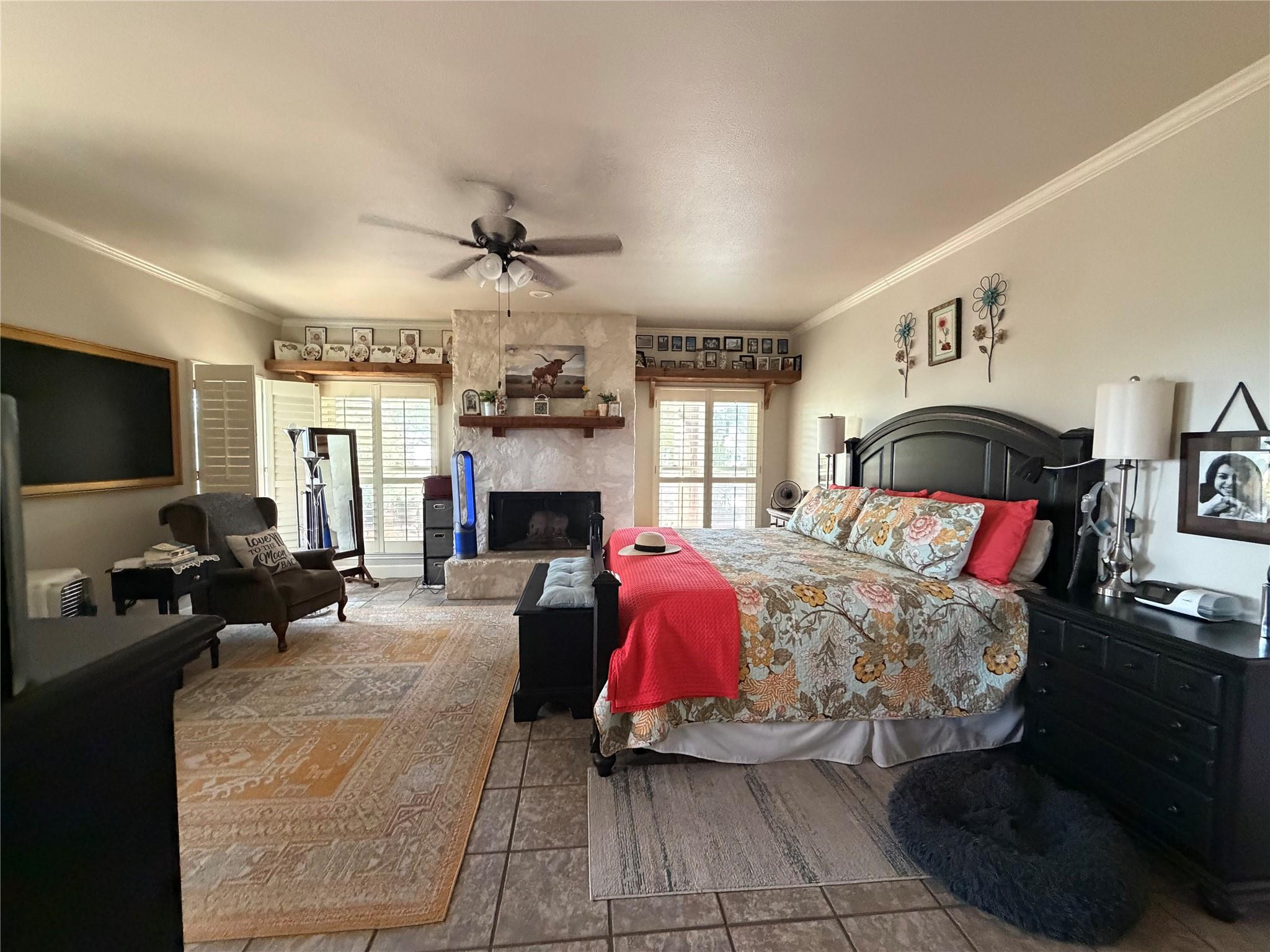 2755 Skyline Dr, Canyon Lake, TX 78133