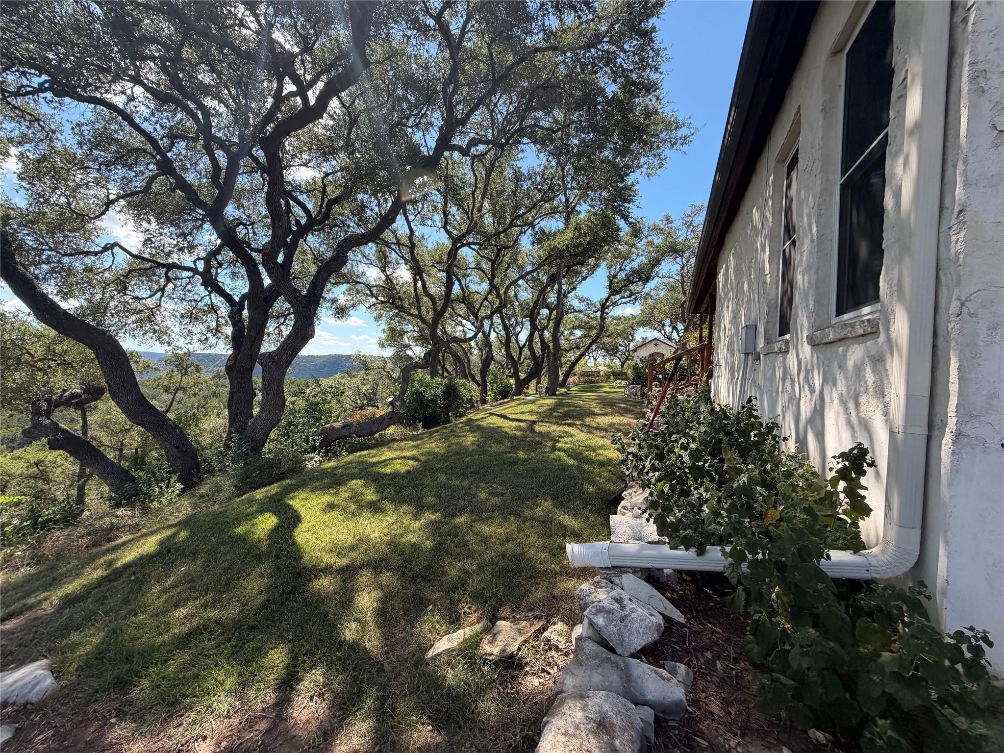 2755 Skyline Dr, Canyon Lake, TX 78133