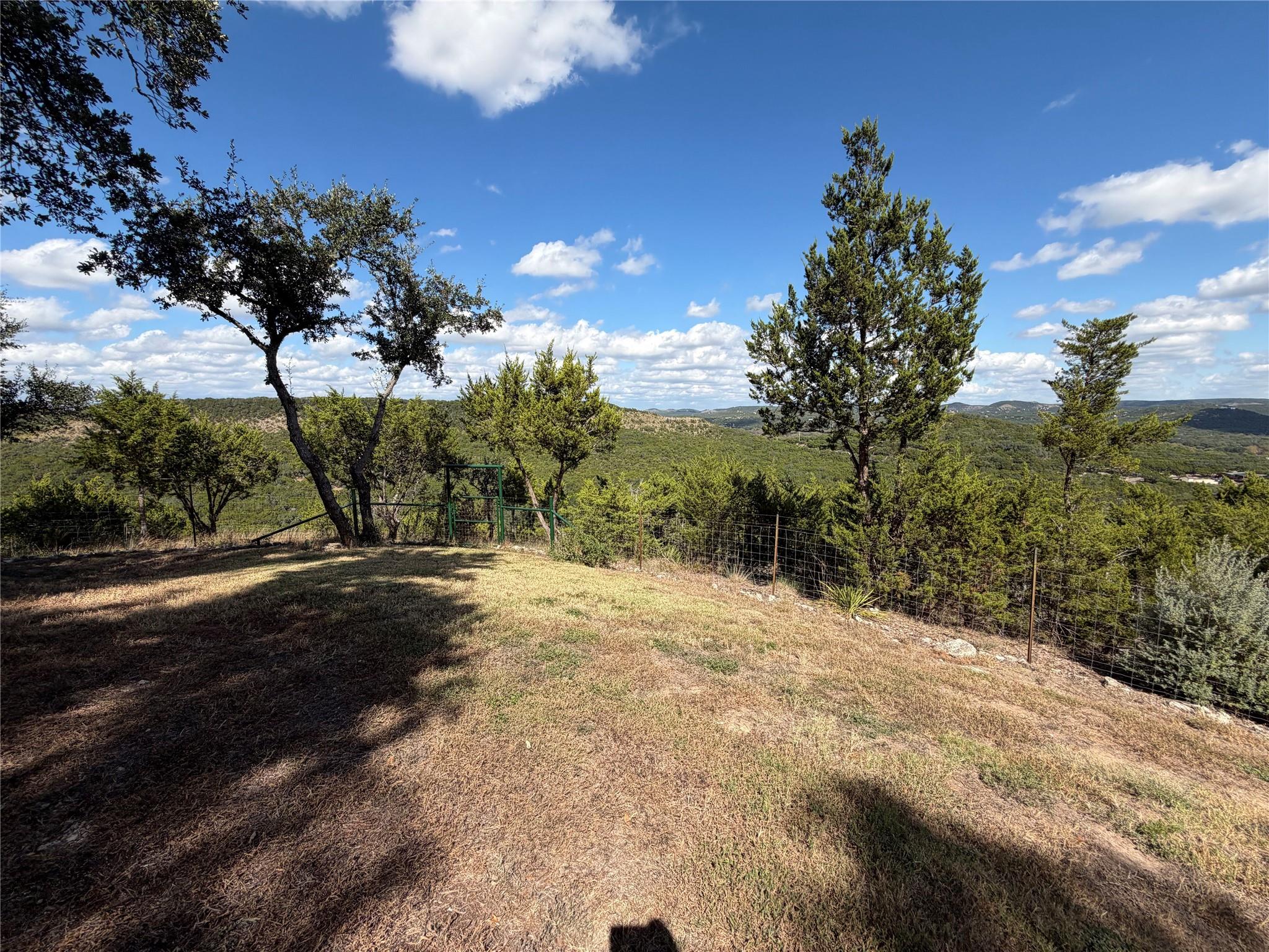 2755 Skyline Dr, Canyon Lake, TX 78133