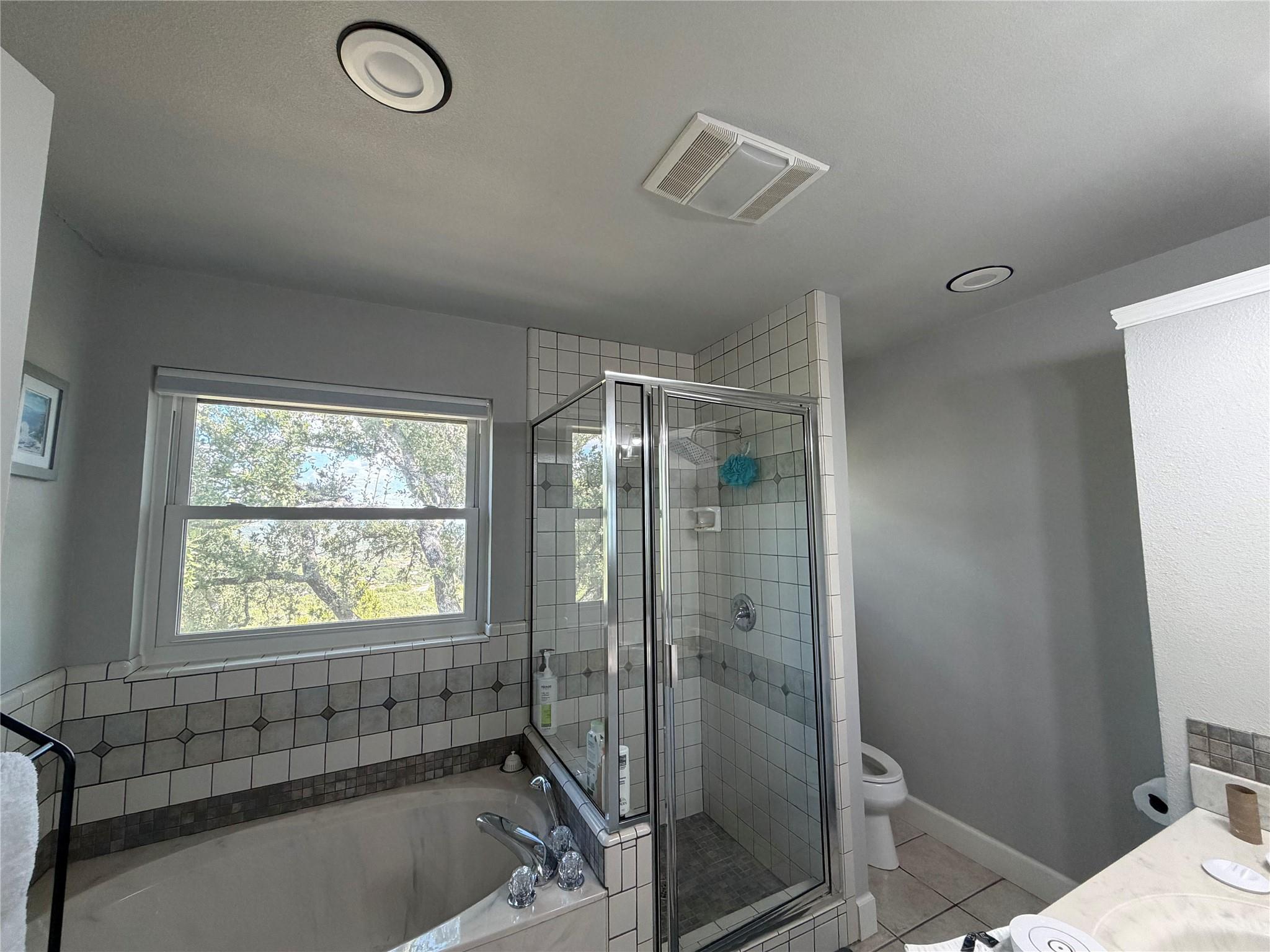 2755 Skyline Dr, Canyon Lake, TX 78133