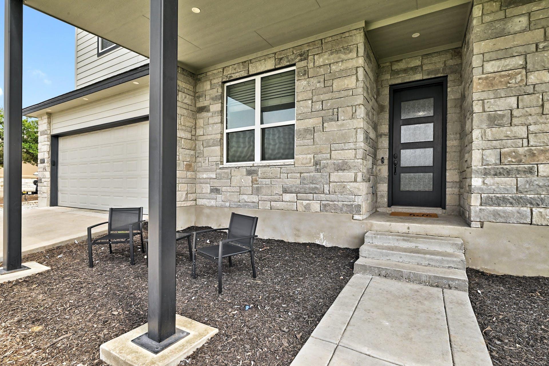 18502 Venture Dr Dr, Point Venture, TX 78645