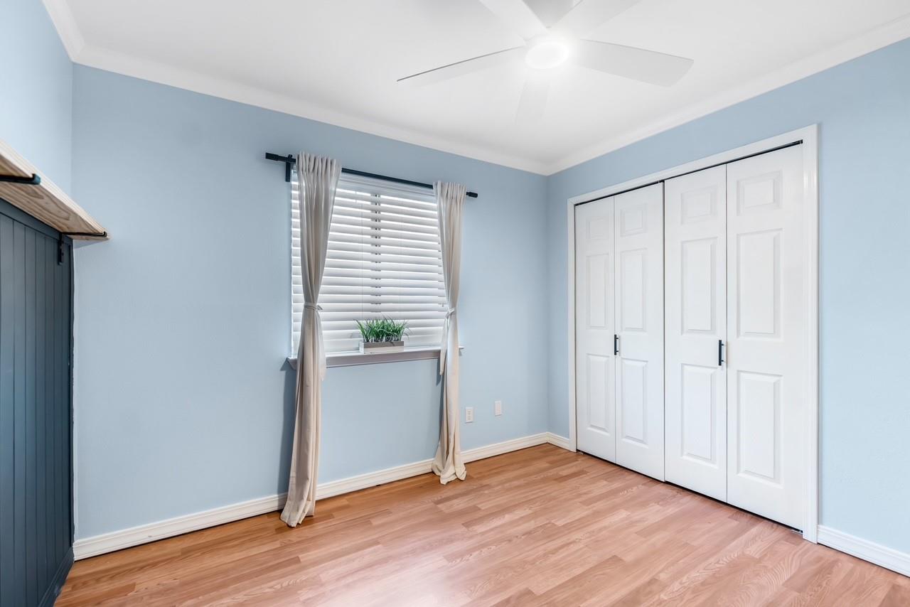 208 Woodmont Dr, Georgetown, TX 78628