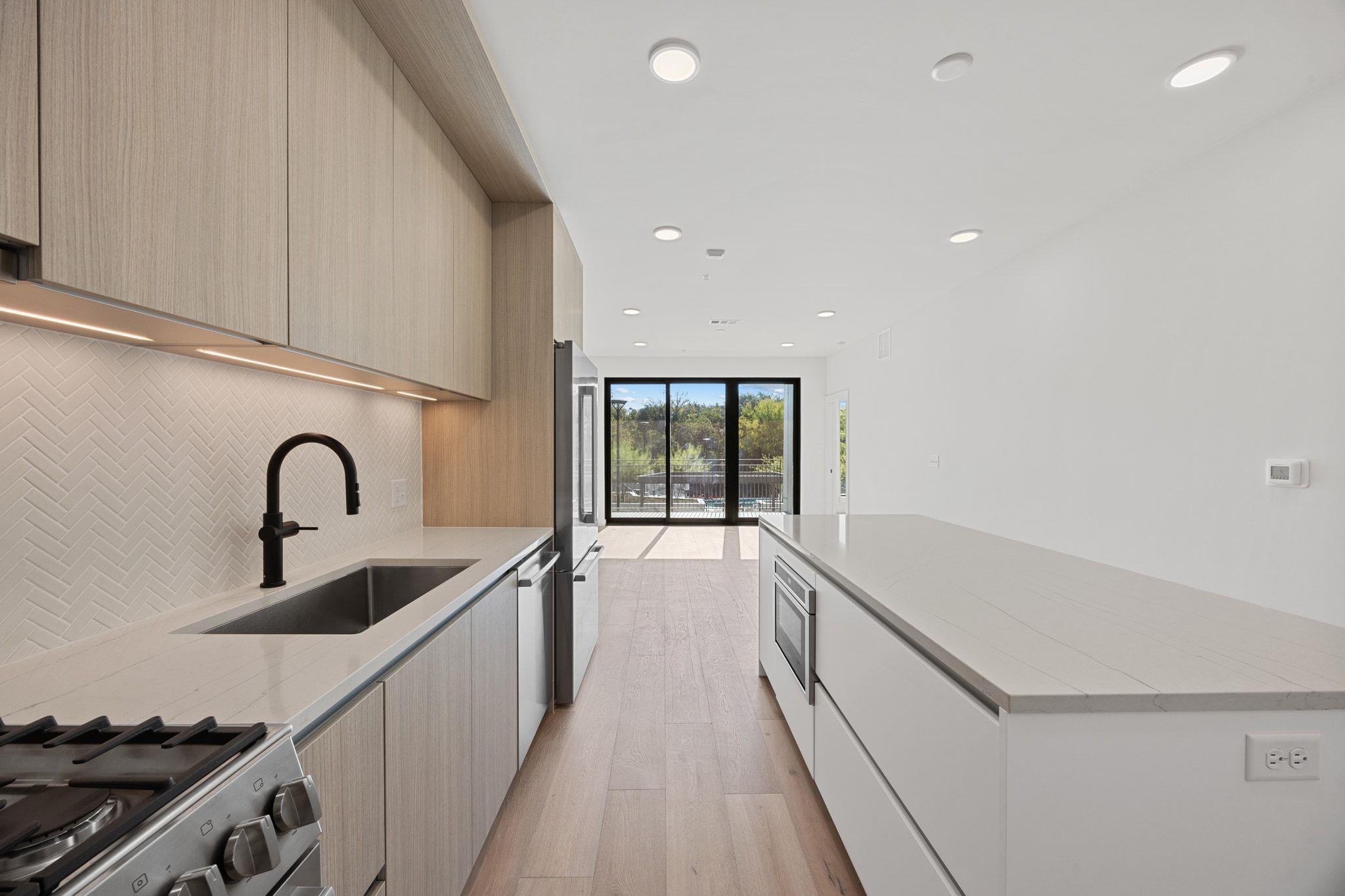 2209 S 1st St # 237, Austin, TX 78704