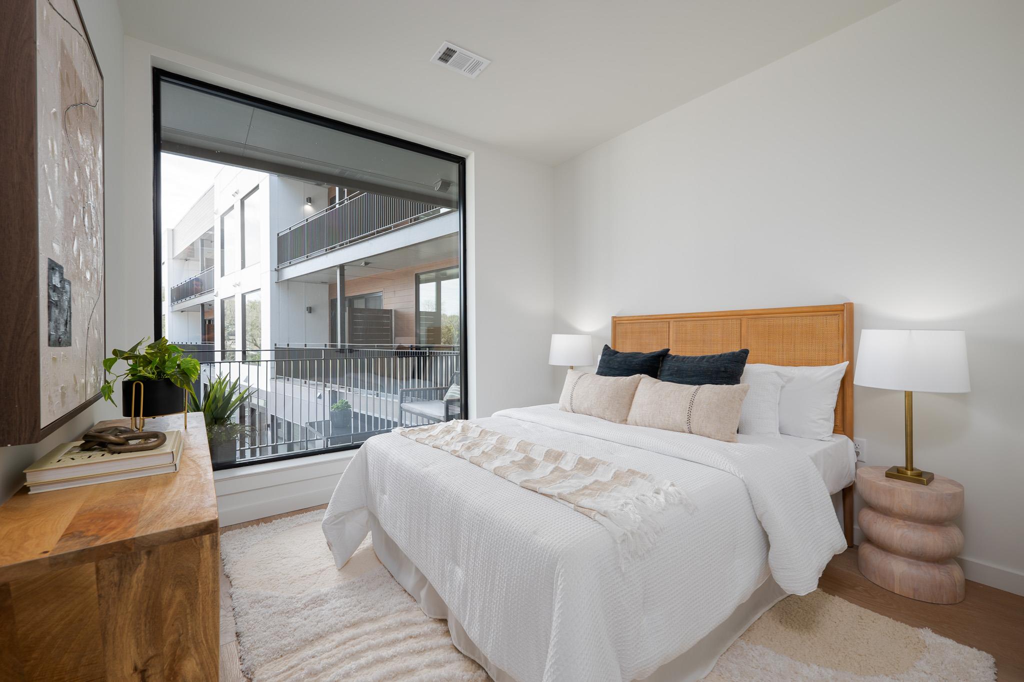 2209 S 1st St # 237, Austin, TX 78704