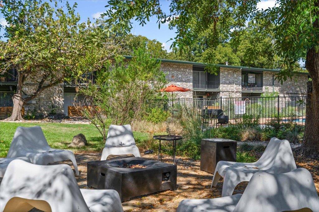 1304 Mariposa Dr # 156, Austin, TX 78704