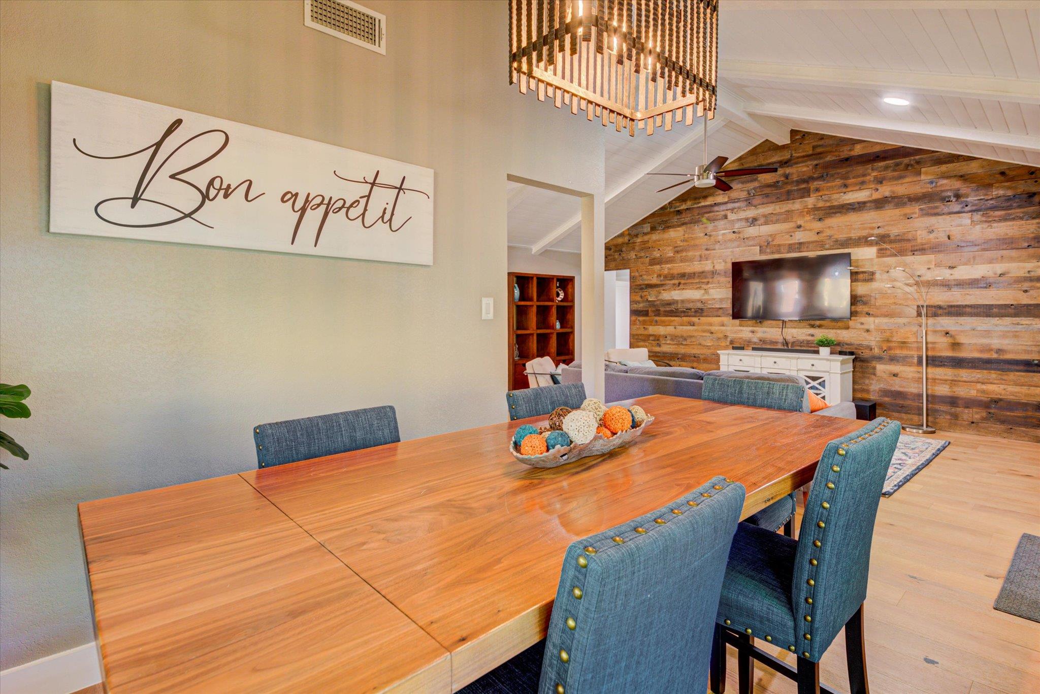 2713 Bryonhall Dr, Austin, TX 78745