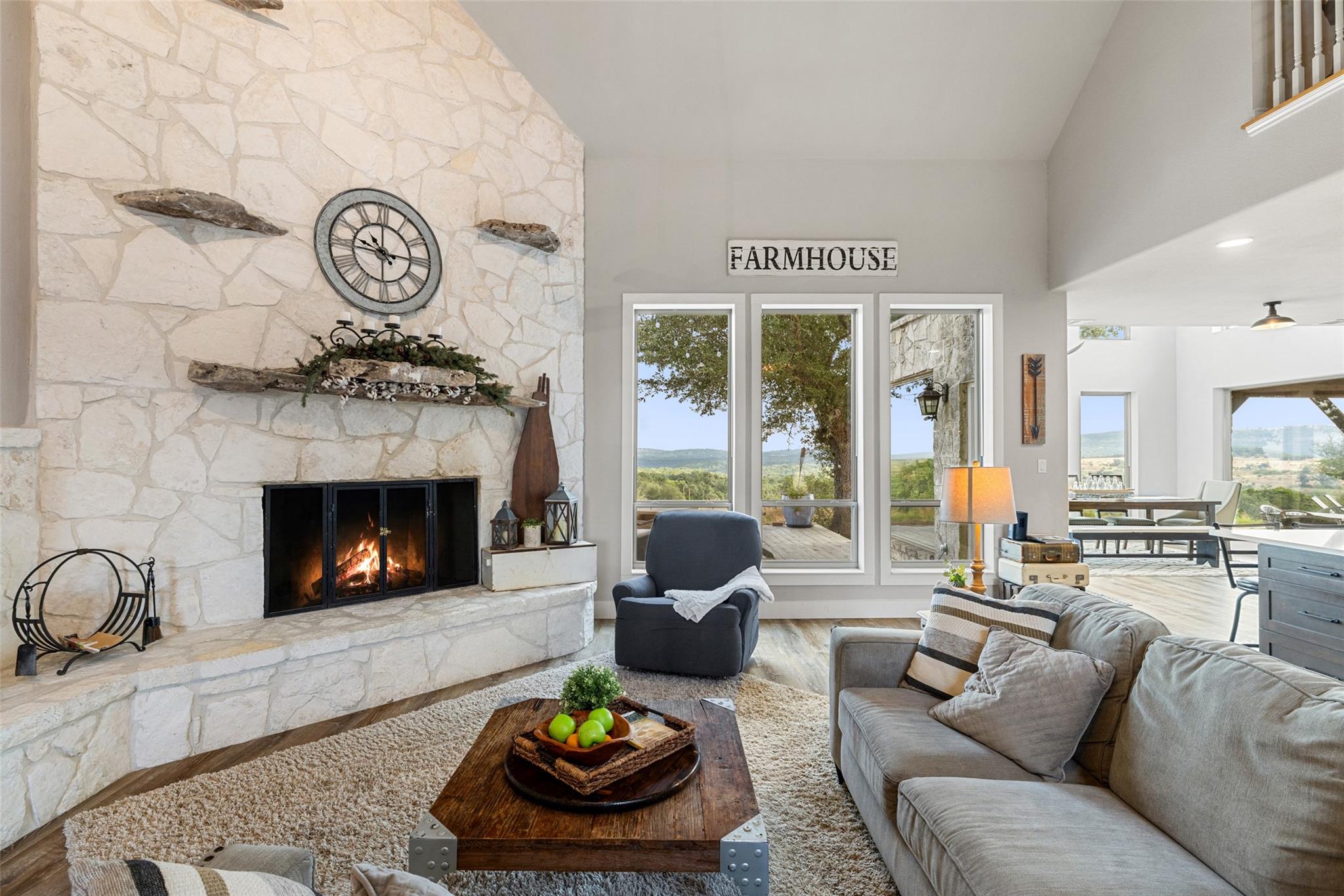 3108 Rolling Hills Rd, Blanco, TX 78606