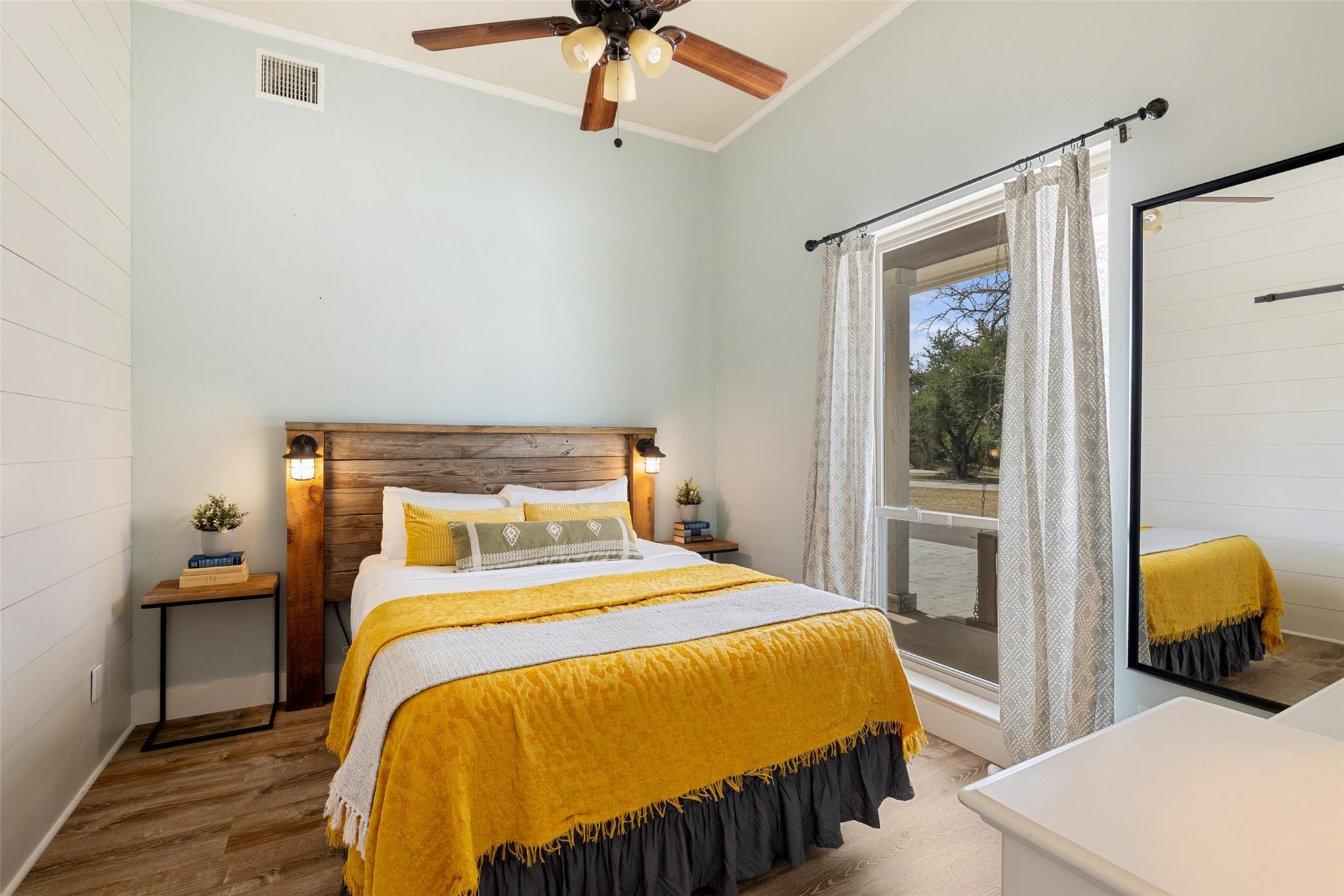 3108 Rolling Hills Rd, Blanco, TX 78606