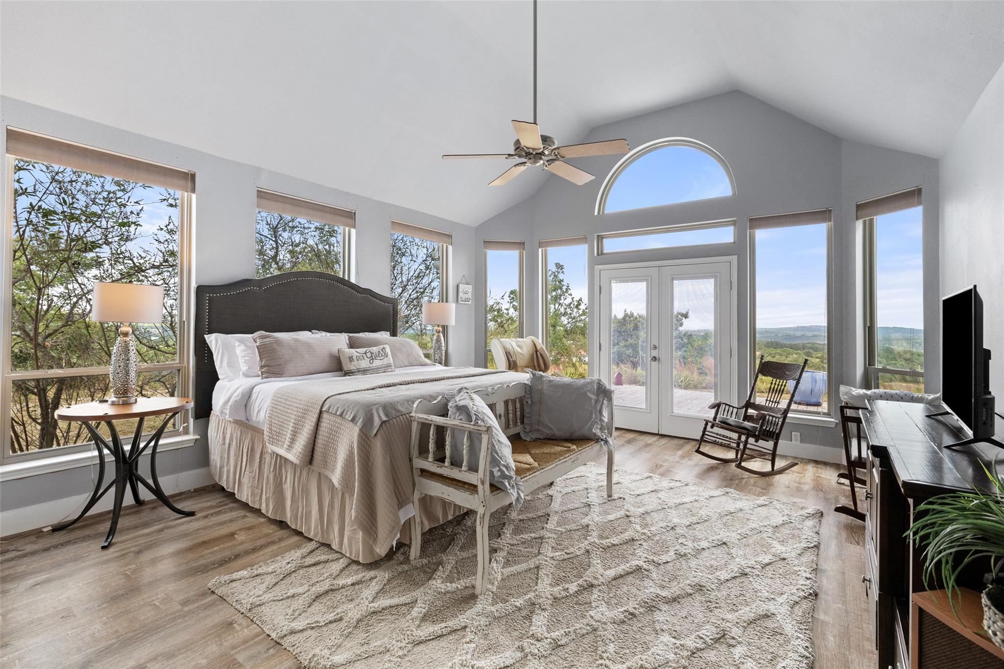 3108 Rolling Hills Rd, Blanco, TX 78606