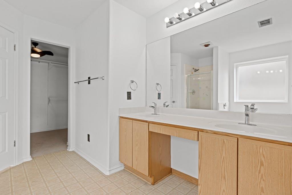 915 Satellite Vw, Round Rock, TX 78665