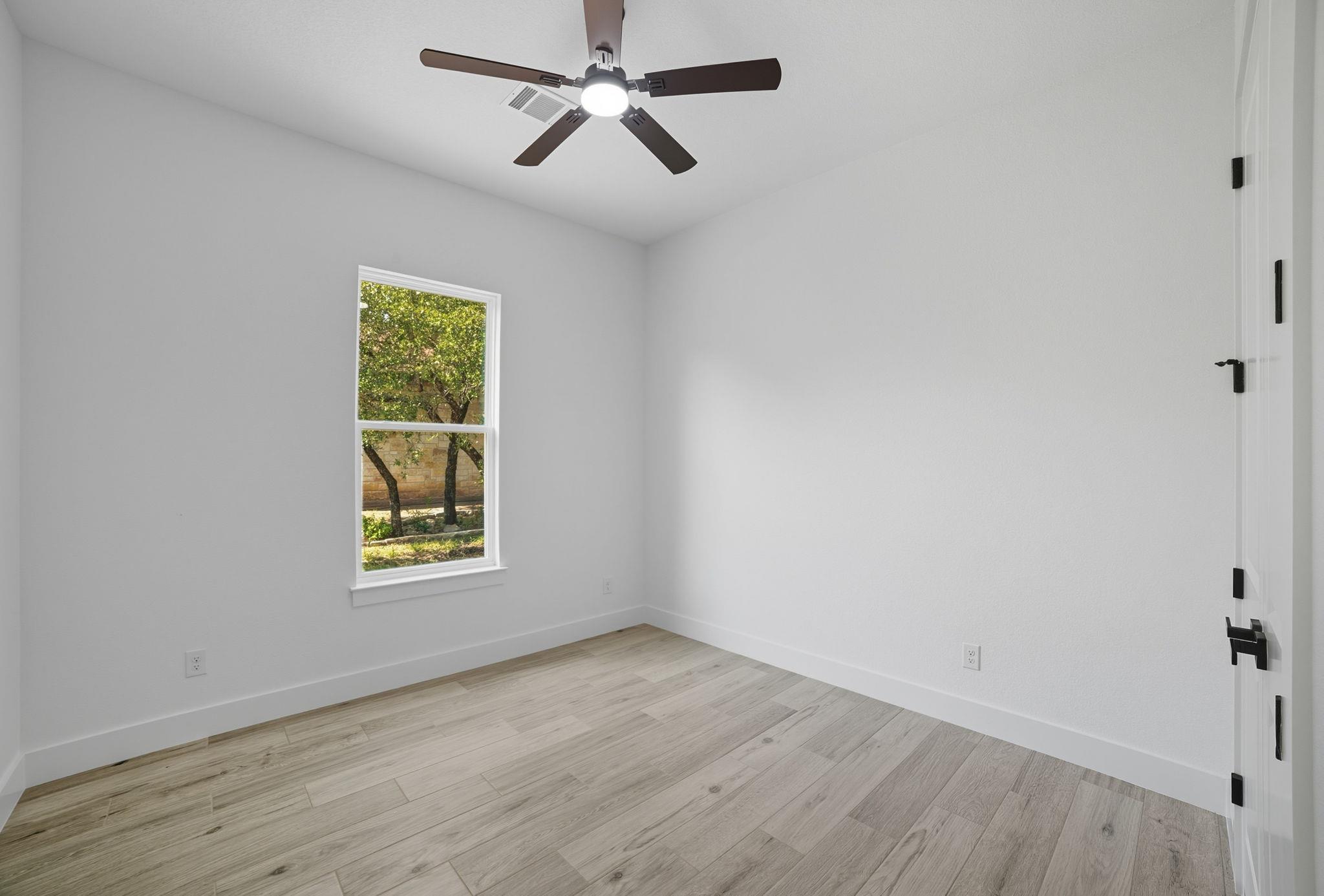 226 Sunday Dr, Burnet, TX 78611