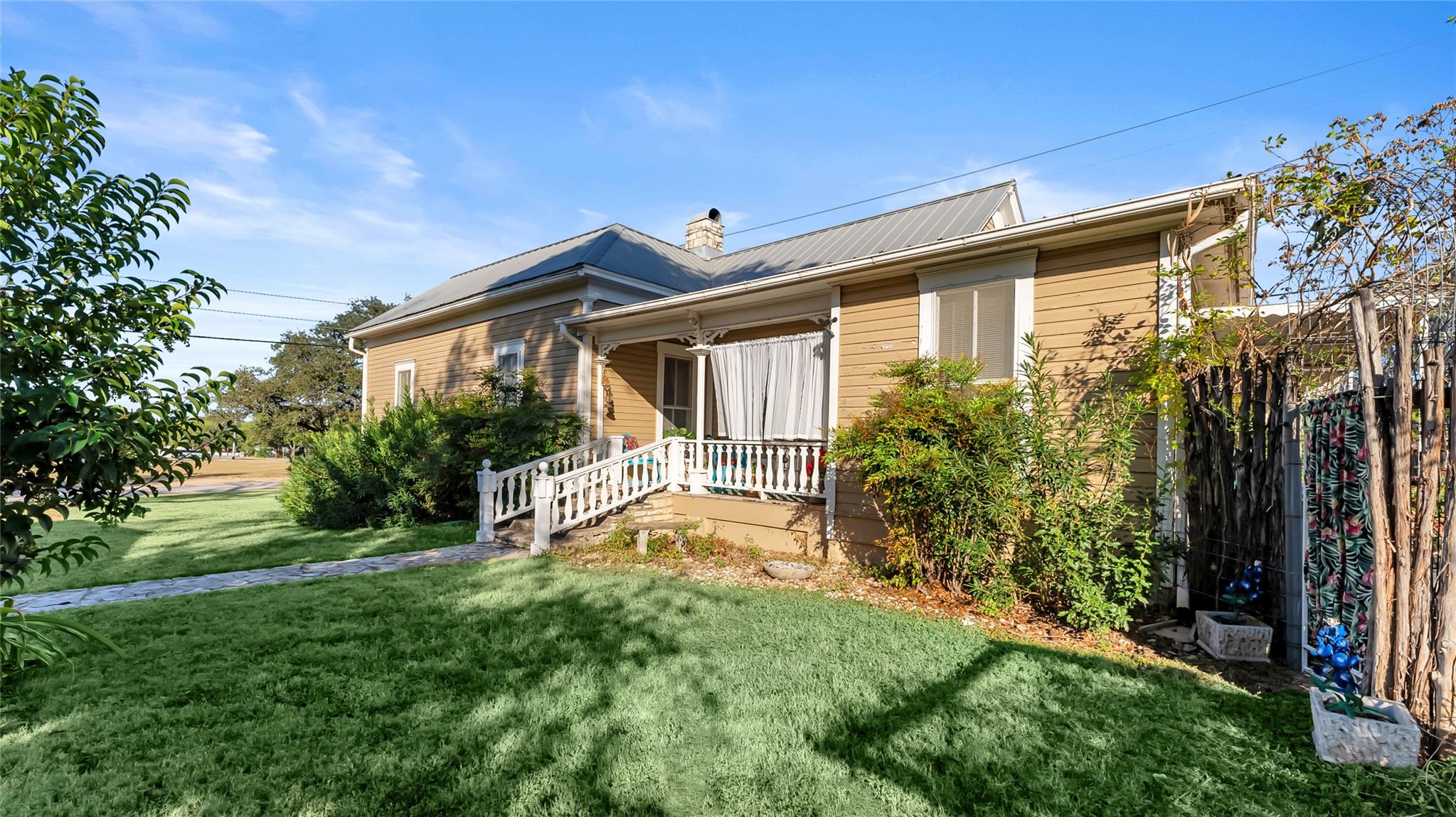 309 N Boundary St, Burnet, TX 78611