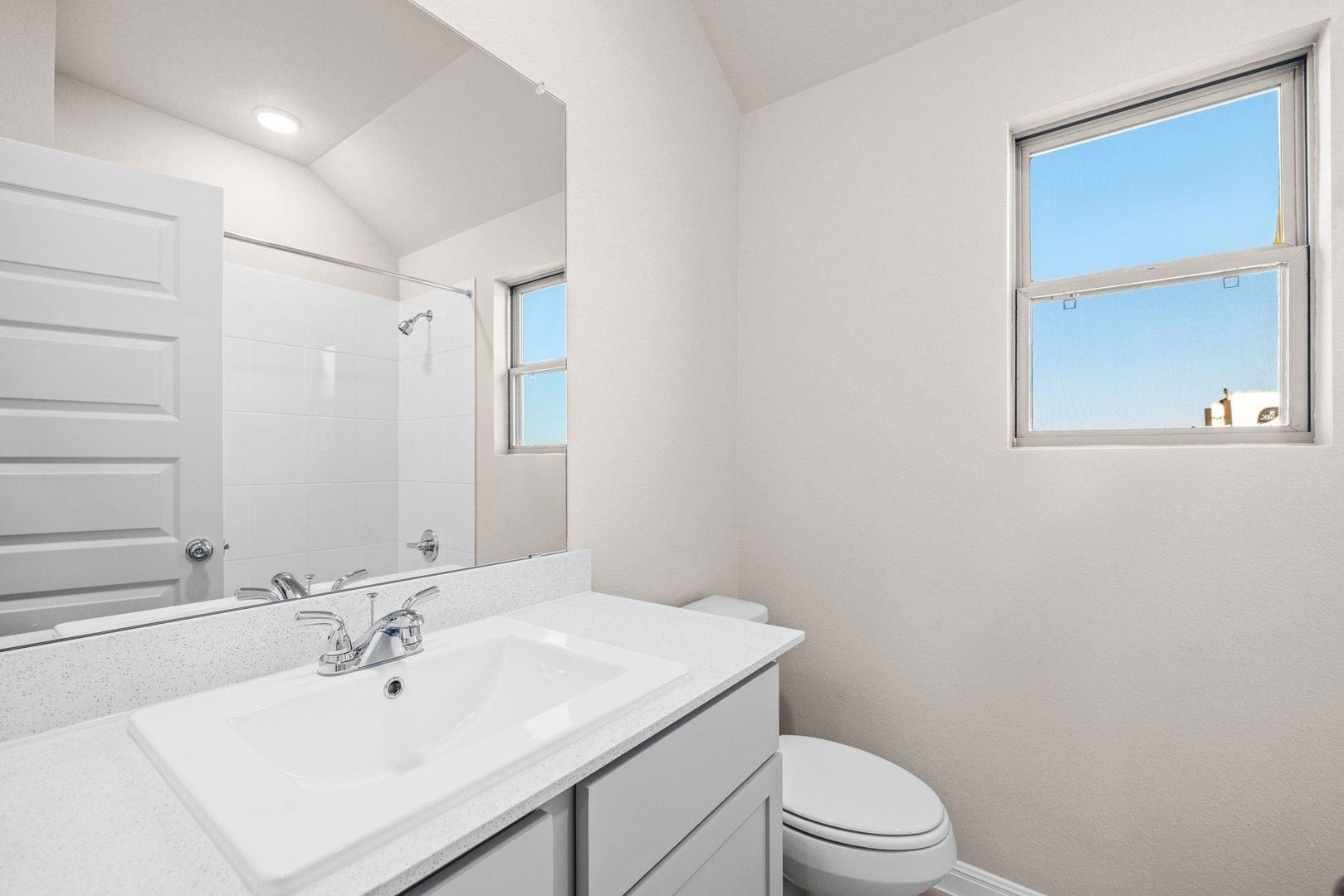 342 Bendecido Loop, Elgin, TX 78621