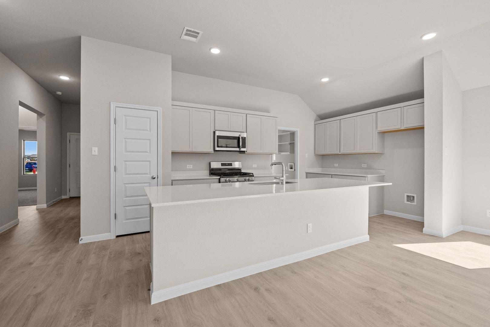 342 Bendecido Loop, Elgin, TX 78621