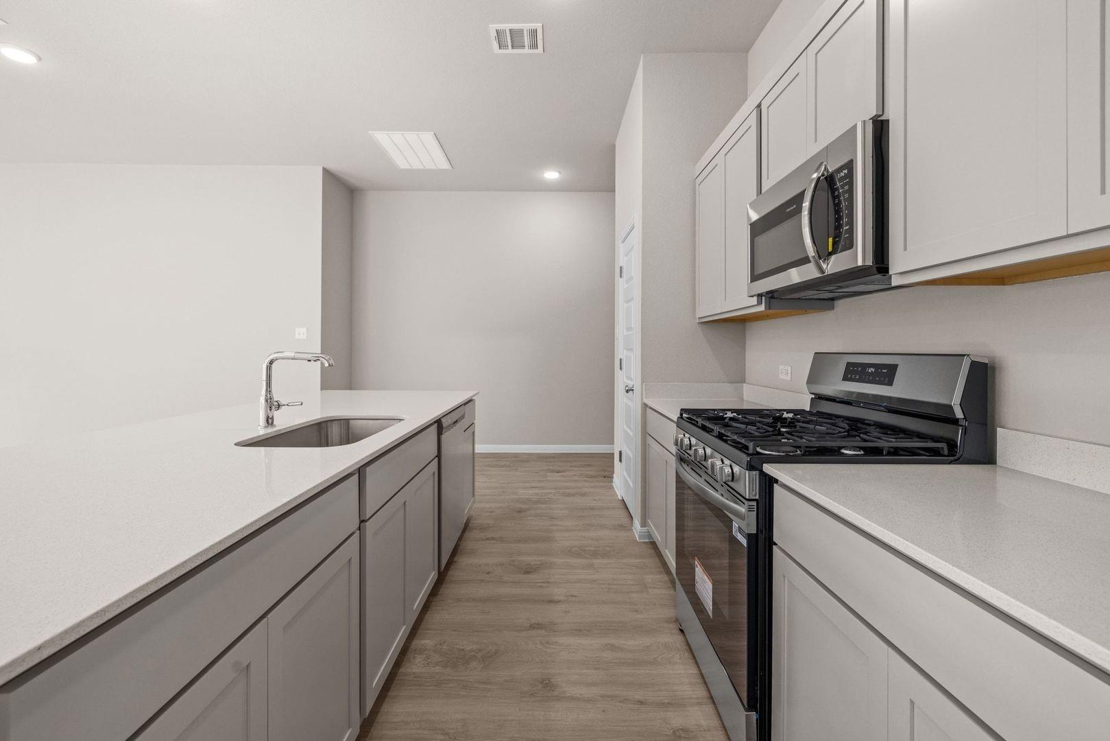 342 Bendecido Loop, Elgin, TX 78621