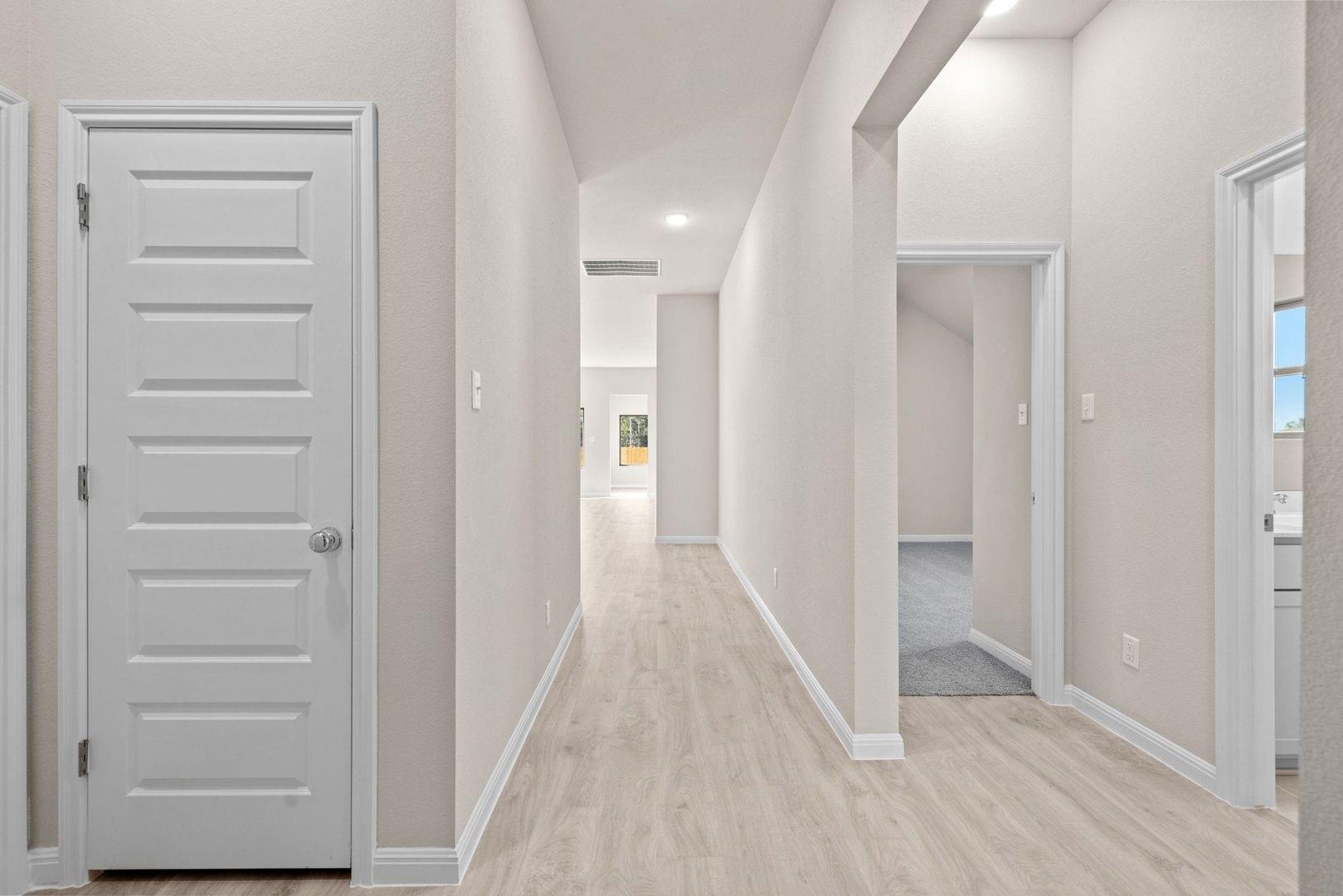 342 Bendecido Loop, Elgin, TX 78621