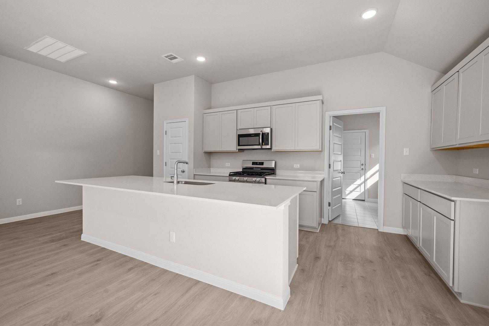 342 Bendecido Loop, Elgin, TX 78621