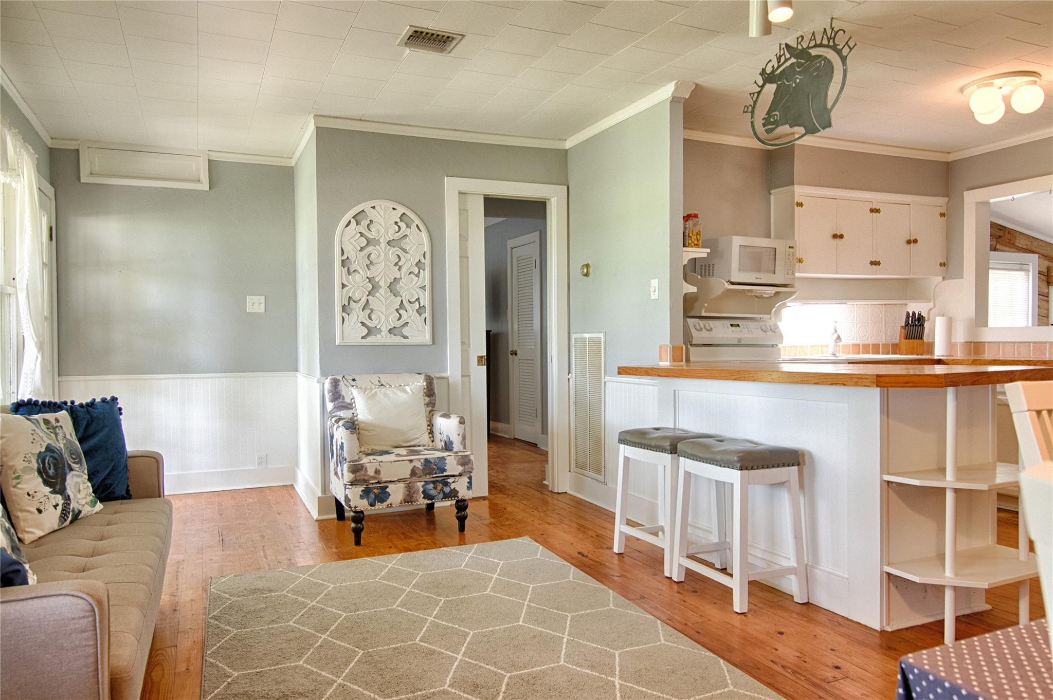 6750 Three Mile Rd, Flatonia, TX 78941