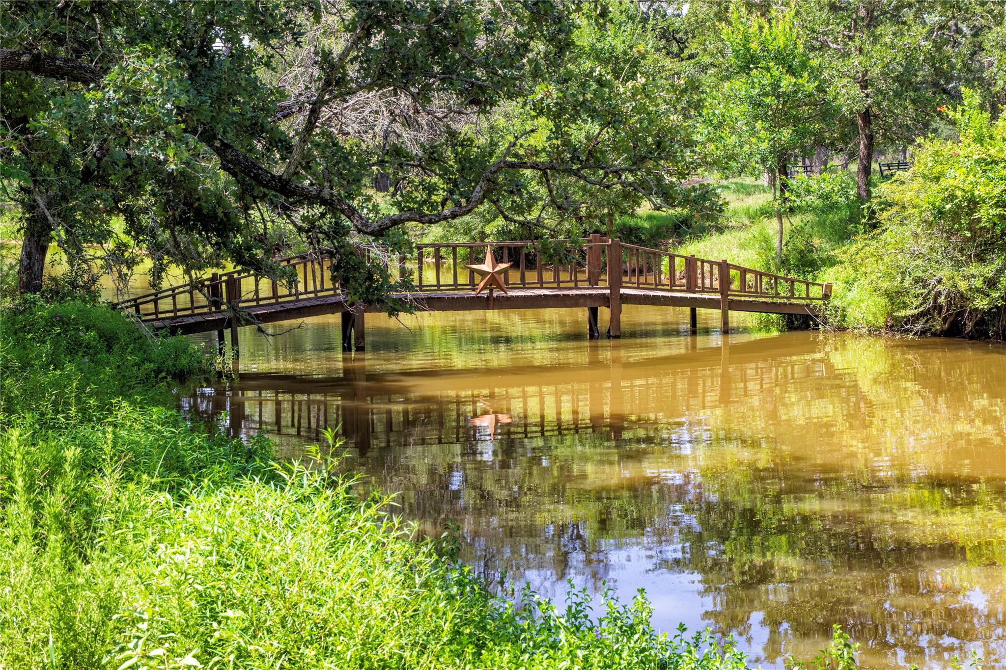 6750 Three Mile Rd, Flatonia, TX 78941