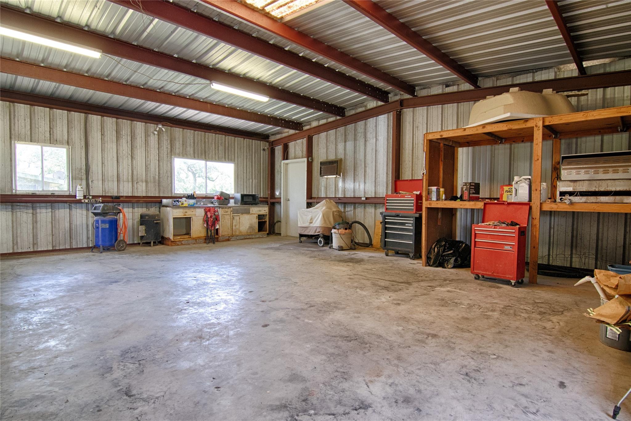 6750 Three Mile Rd, Flatonia, TX 78941