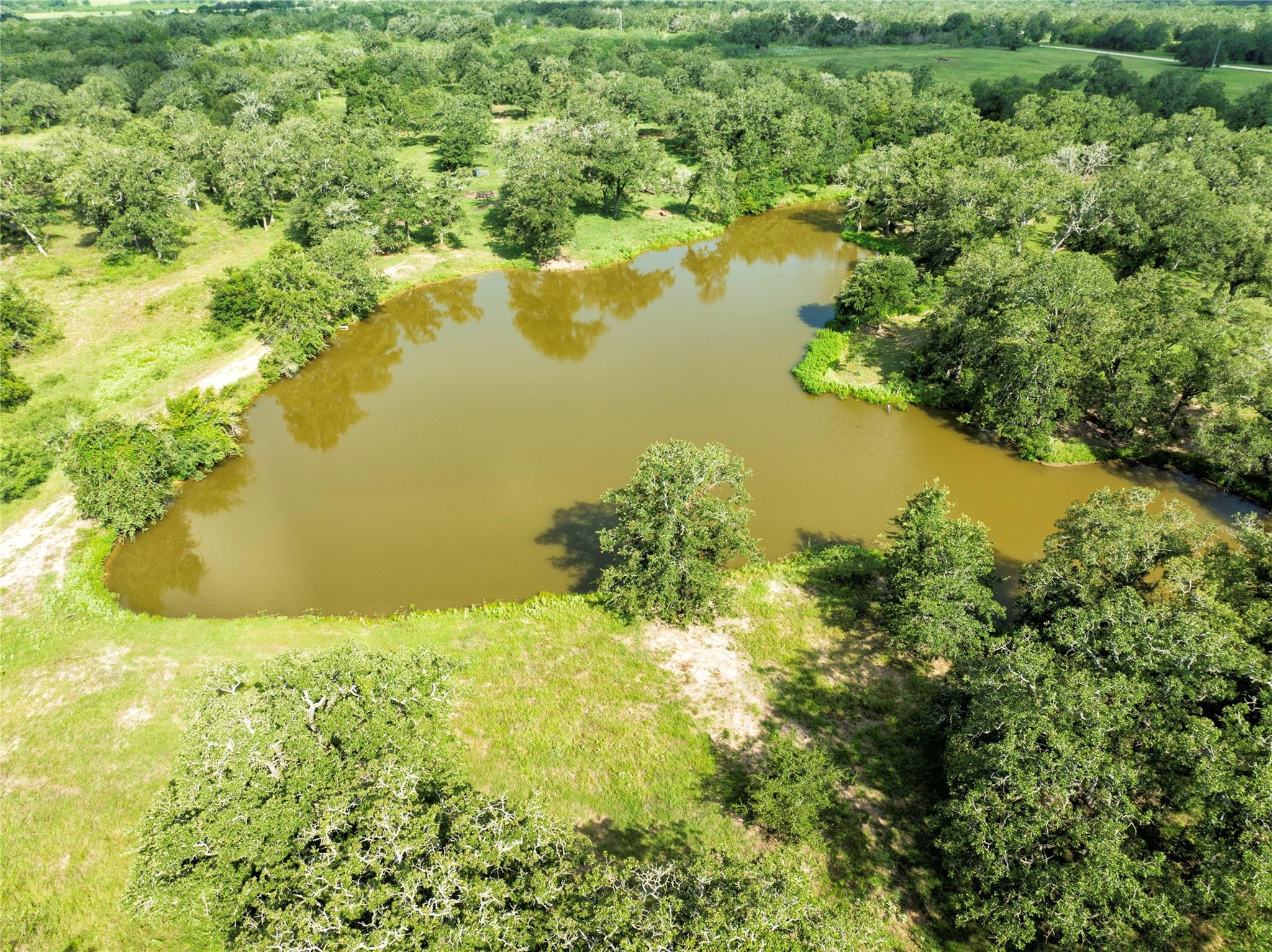 6750 Three Mile Rd, Flatonia, TX 78941