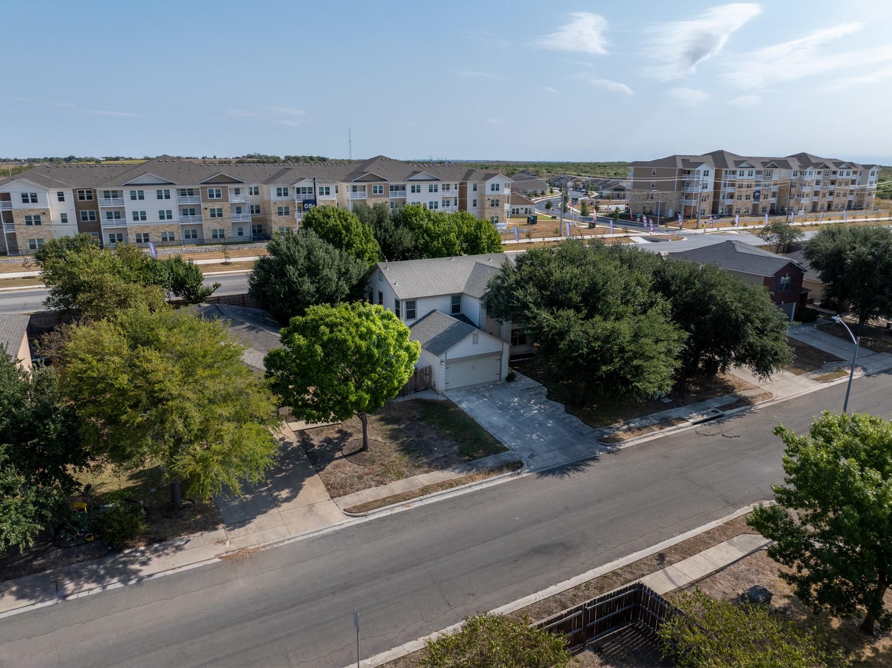 111 Teron Dr, San Marcos, TX 78666