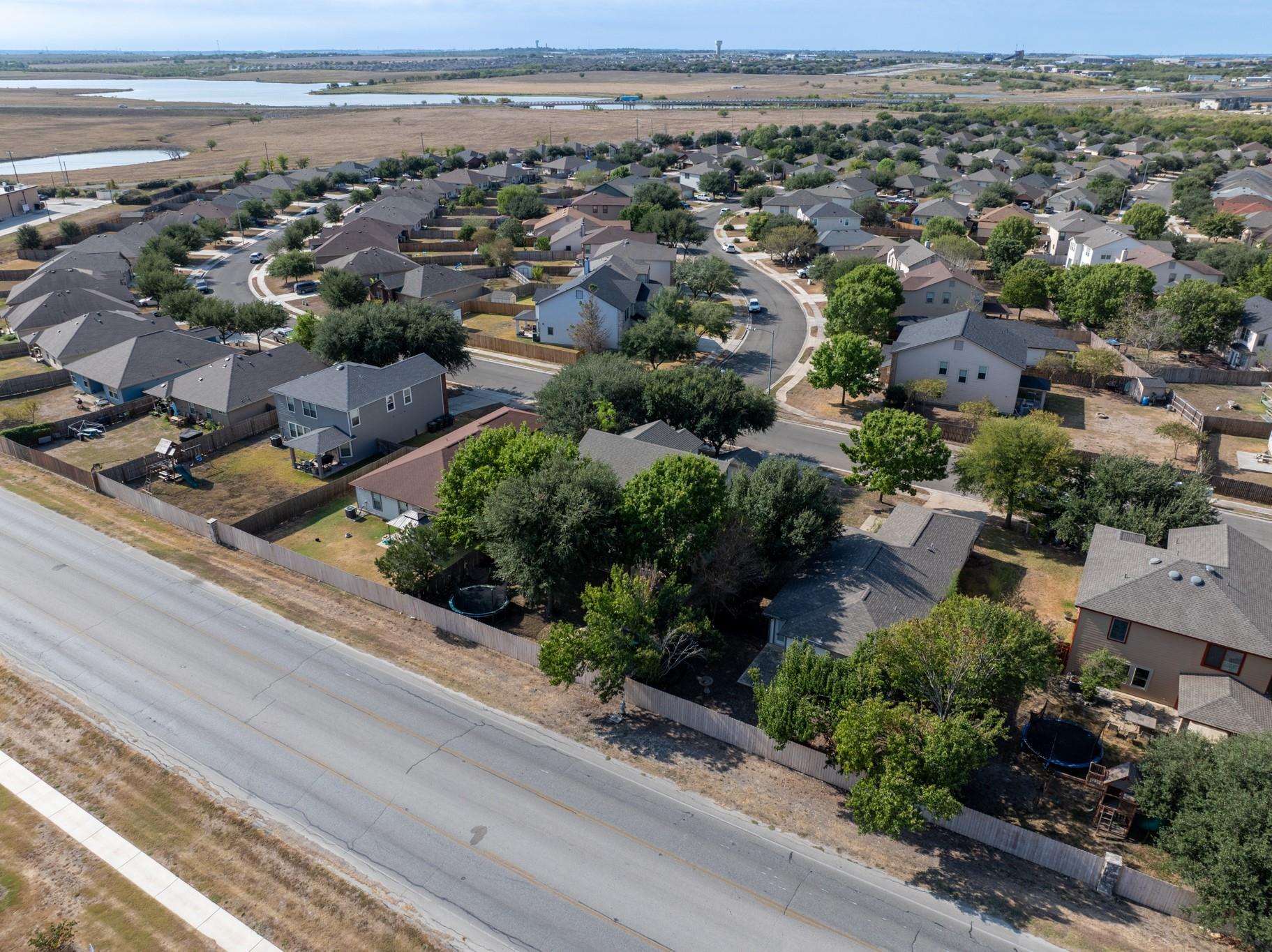 111 Teron Dr, San Marcos, TX 78666