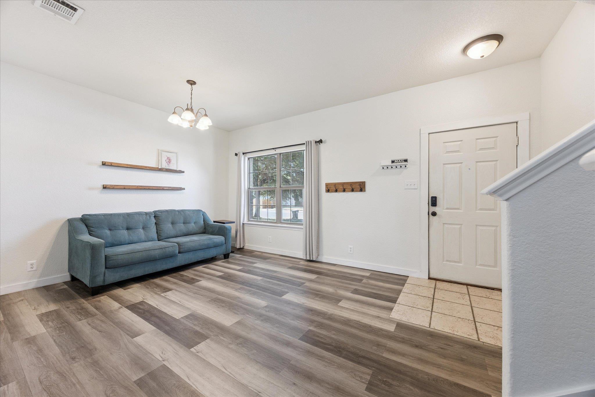 111 Teron Dr, San Marcos, TX 78666