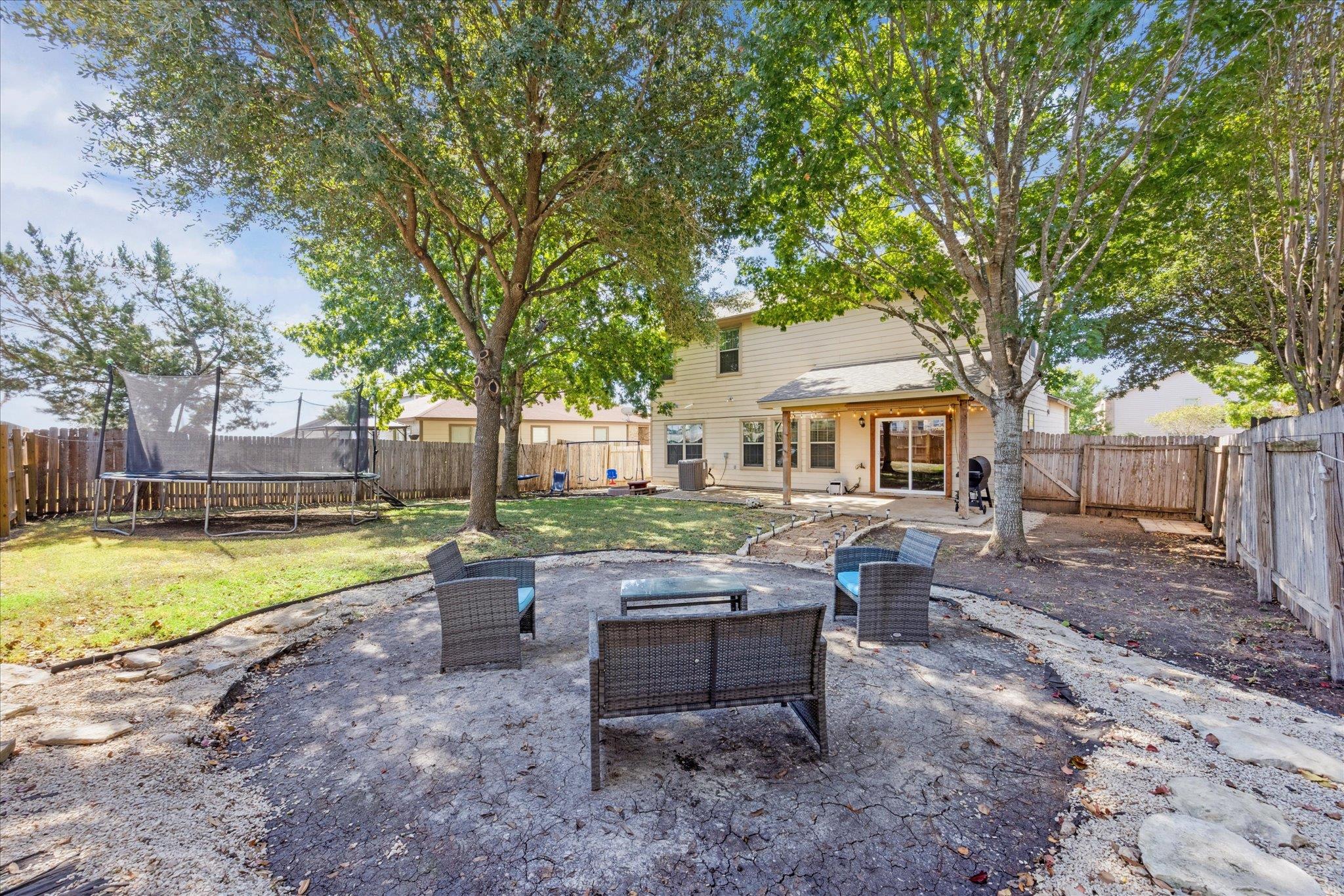 111 Teron Dr, San Marcos, TX 78666