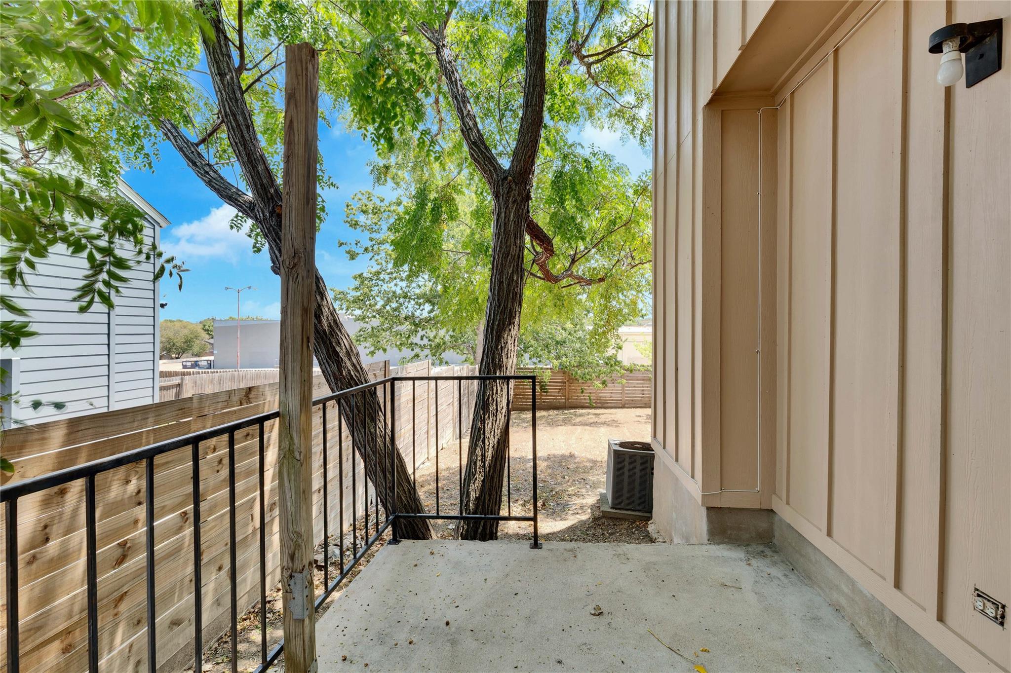 6711 Deatonhill Dr # A, Austin, TX 78745