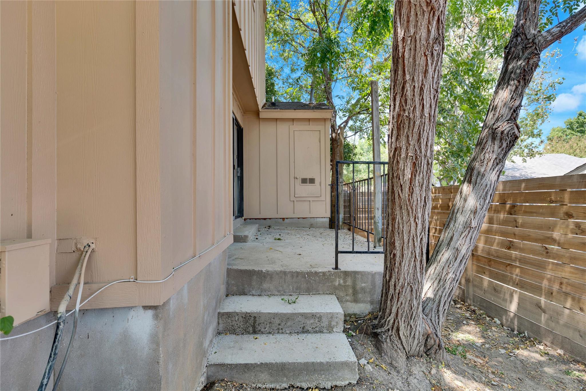 6711 Deatonhill Dr # A, Austin, TX 78745