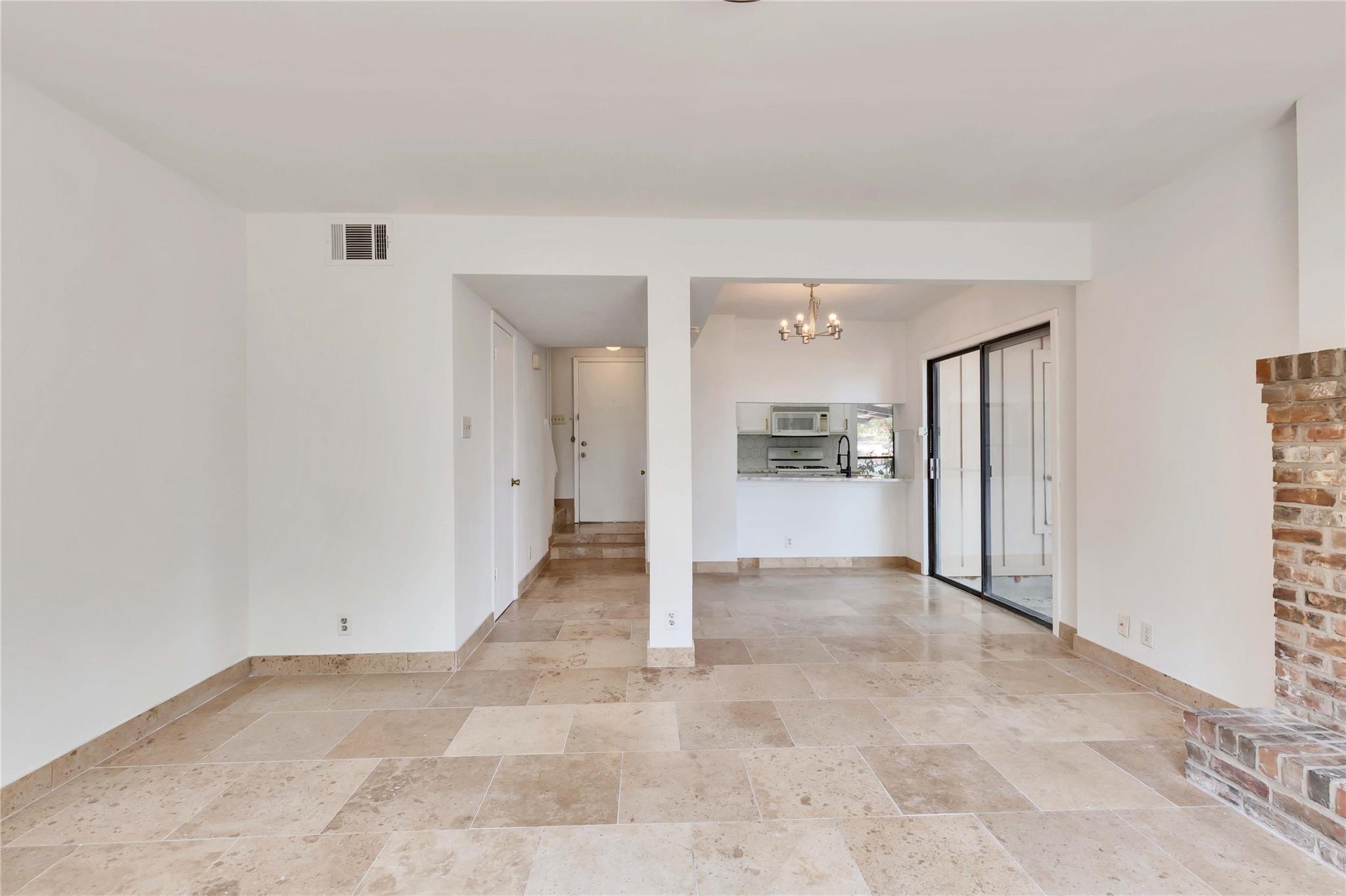 6711 Deatonhill Dr # A, Austin, TX 78745