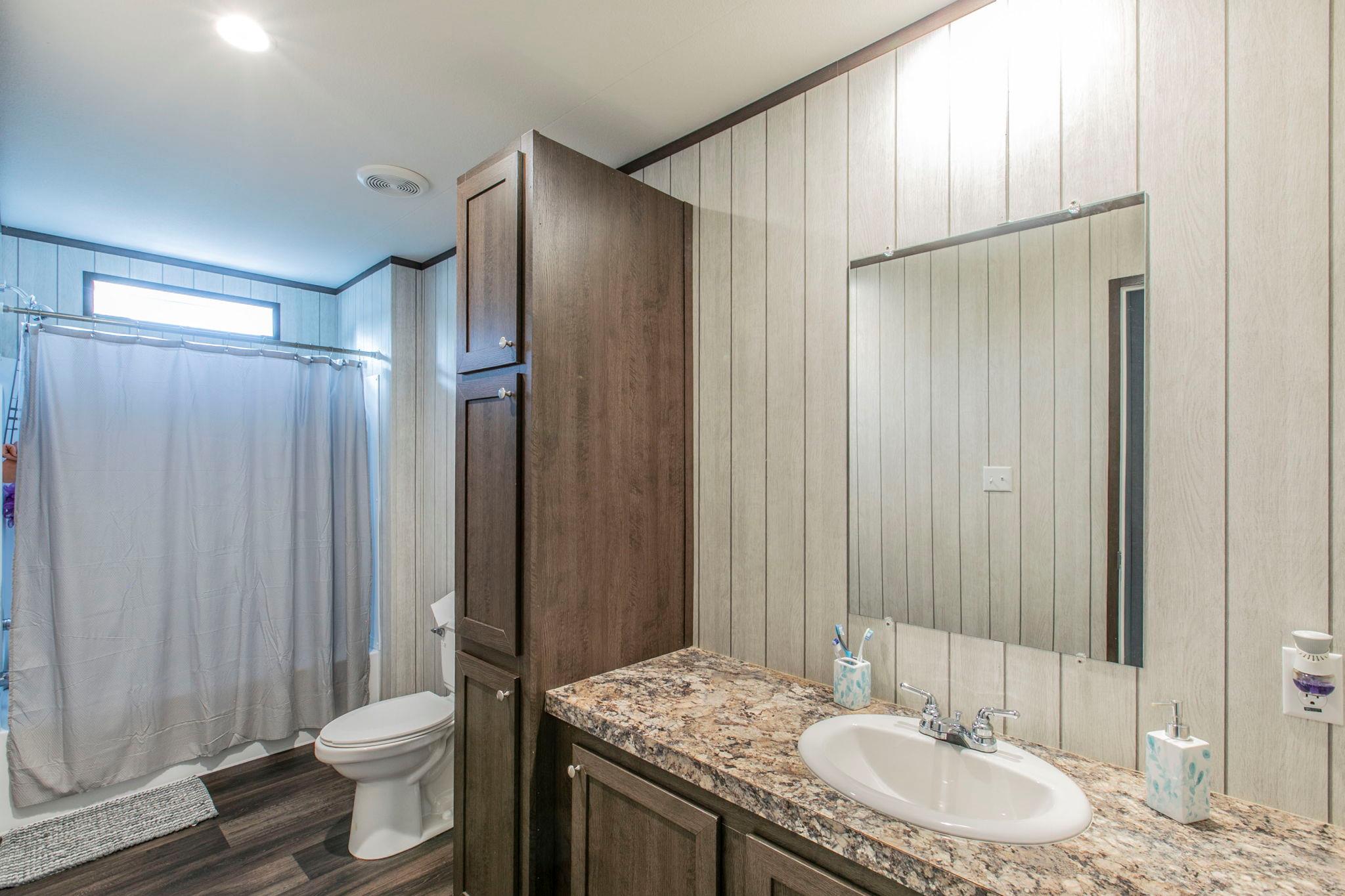 329 W Brook St, Bartlett, TX 76511