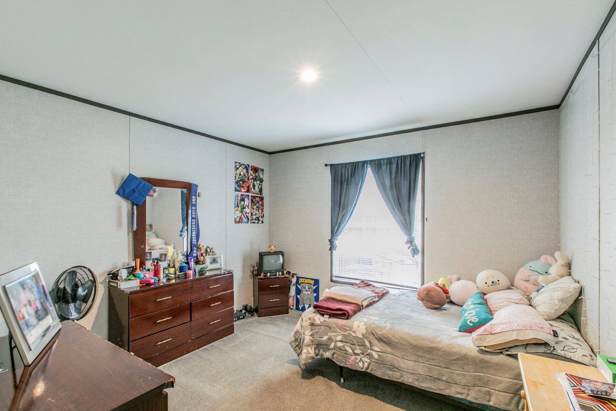 329 W Brook St, Bartlett, TX 76511