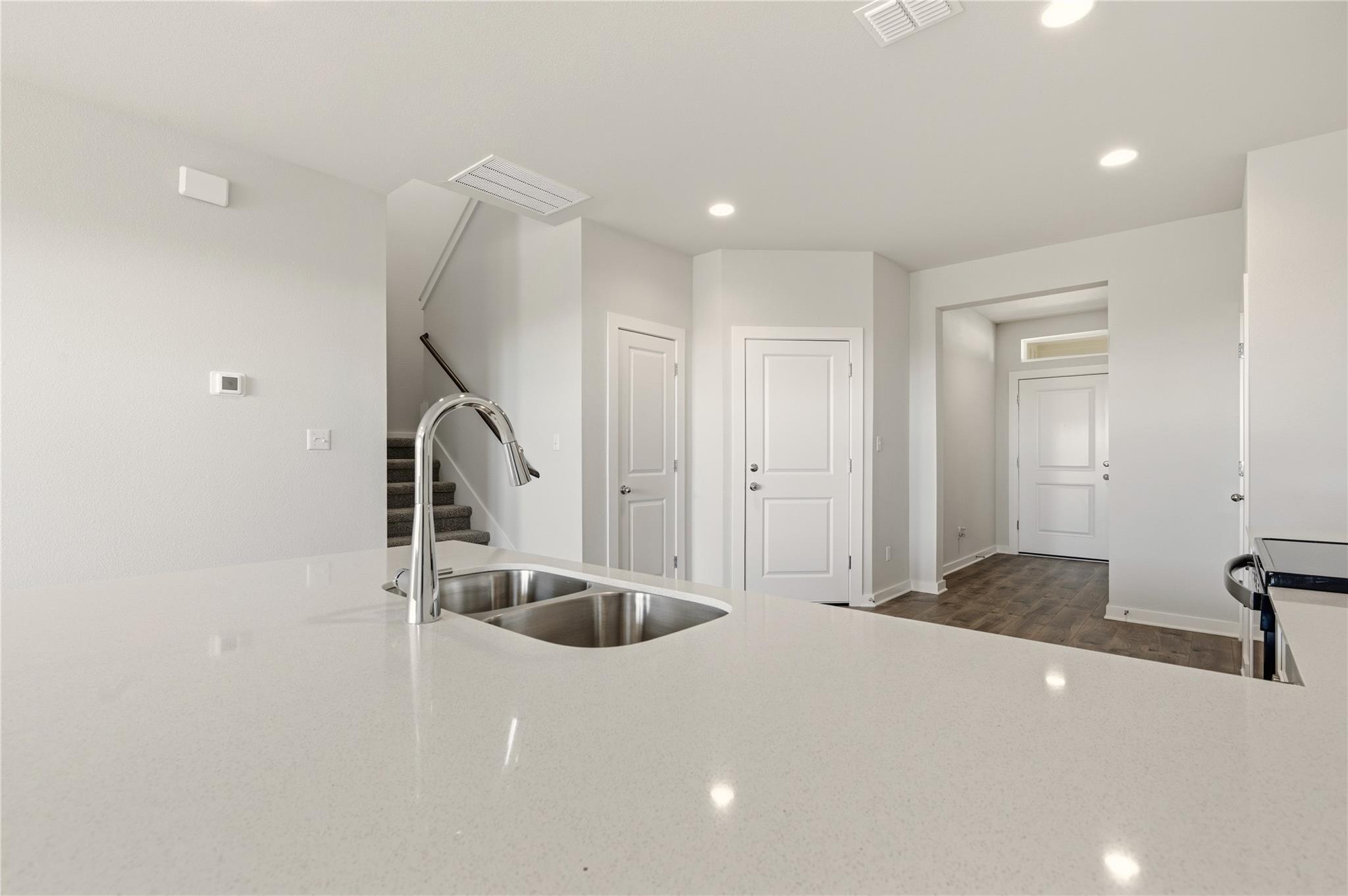 2303 Castillo Dr # 64, Round Rock, TX 78664